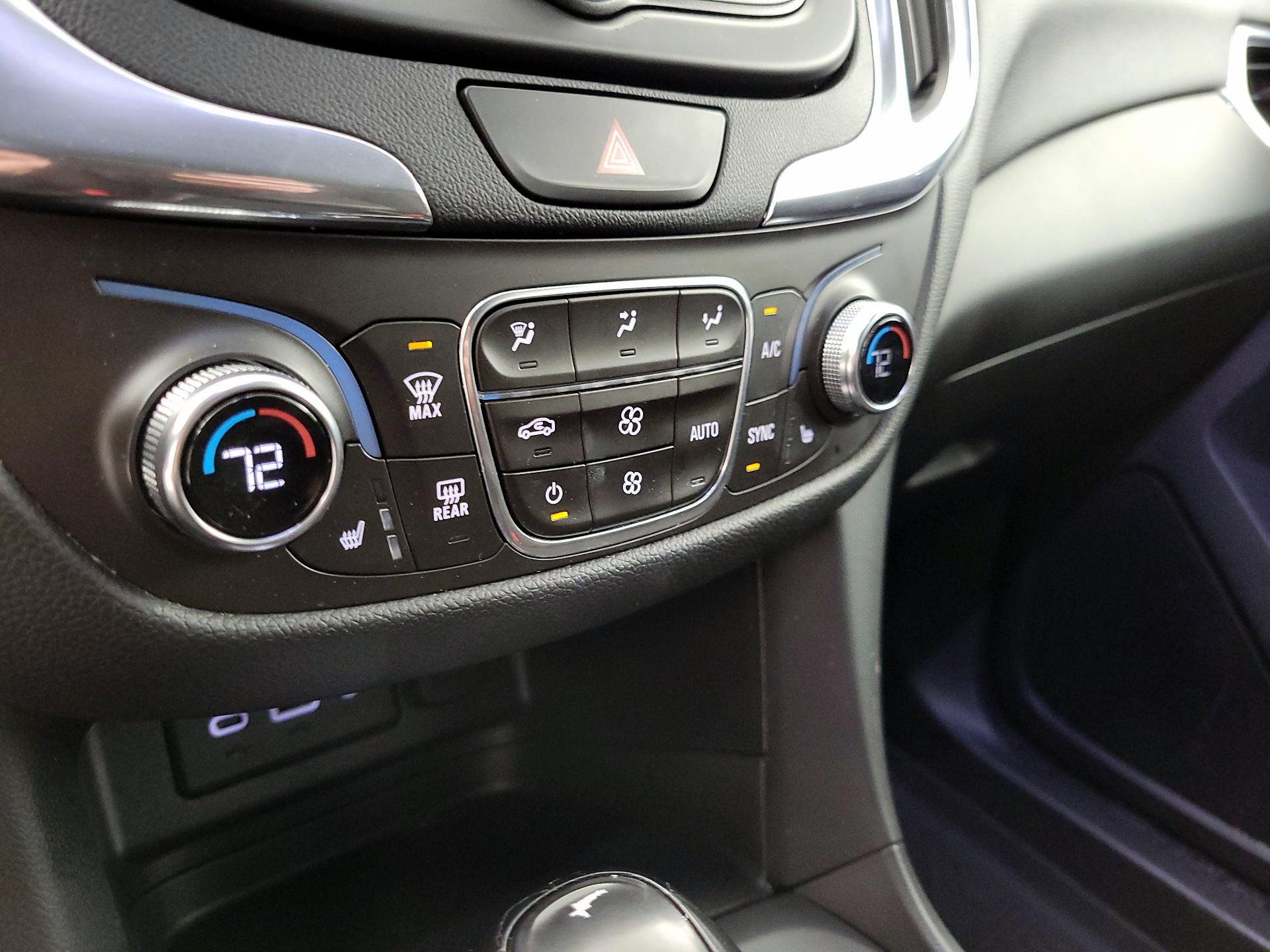 Thumbnail: 2019 Chevrolet Equinox - 16