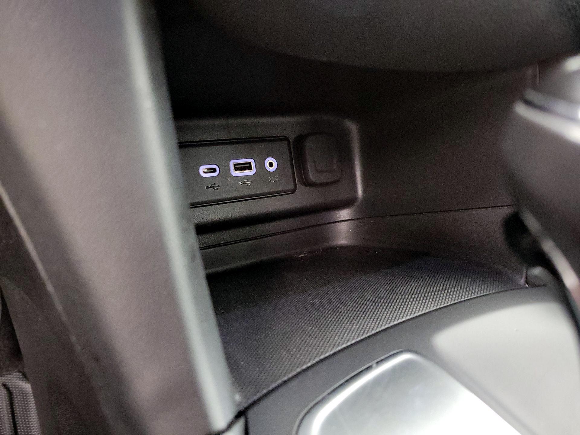 Thumbnail: 2019 Chevrolet Equinox - 18