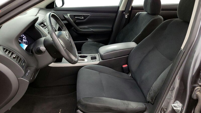 2015 Nissan Altima SV 11
