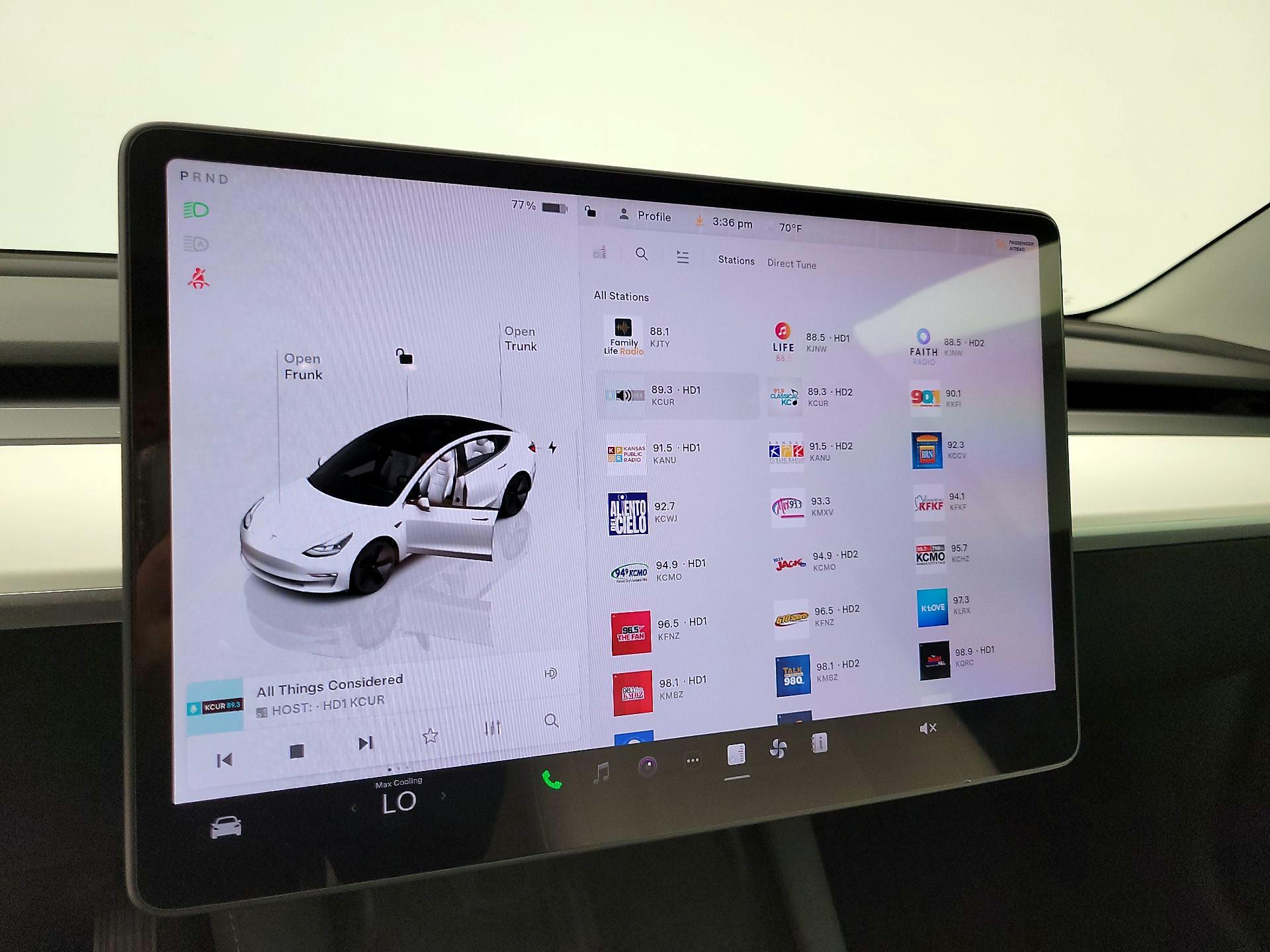Thumbnail: 2023 Tesla Model 3 - 15