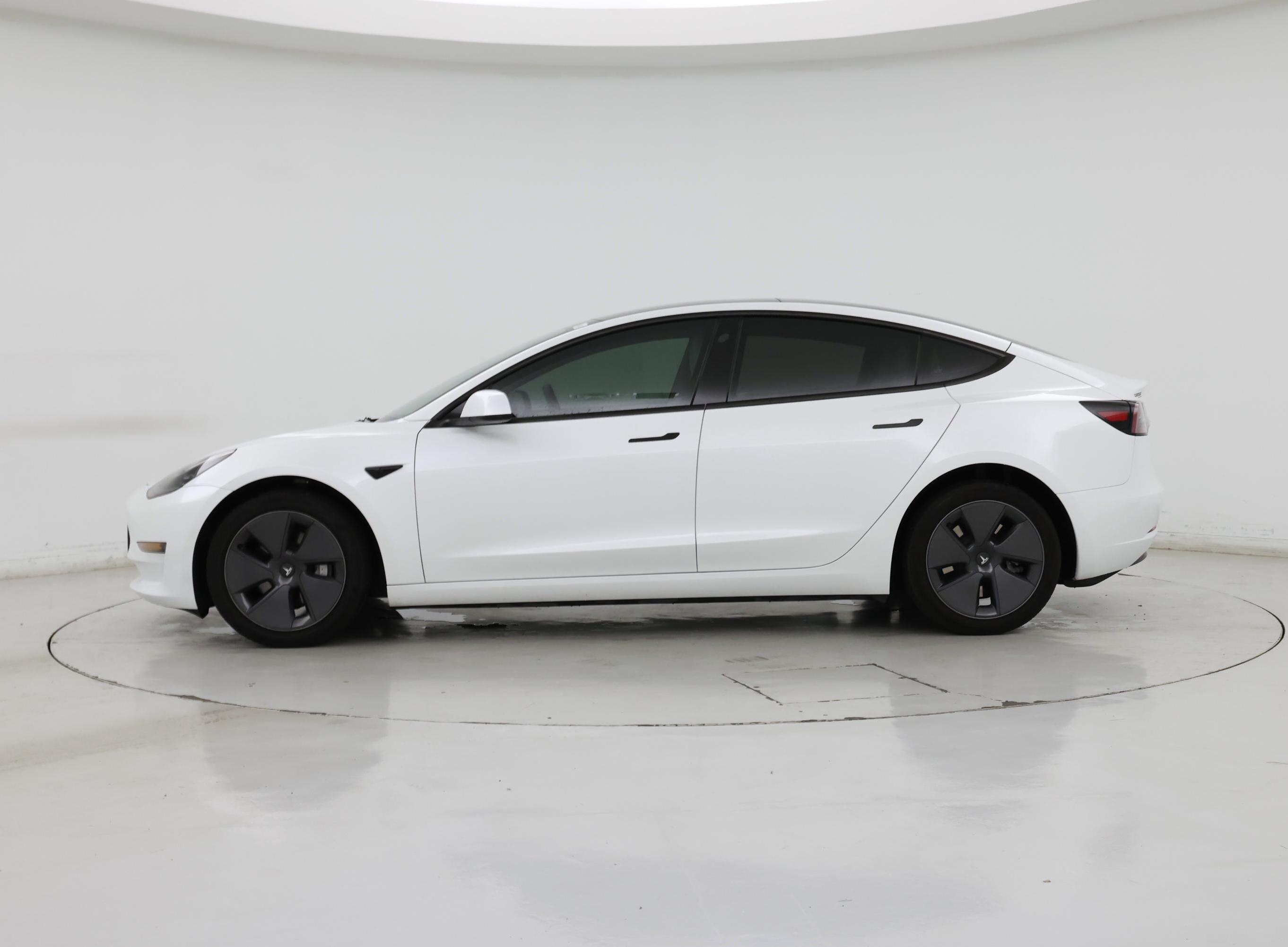 Thumbnail: 2023 Tesla Model 3 - 3