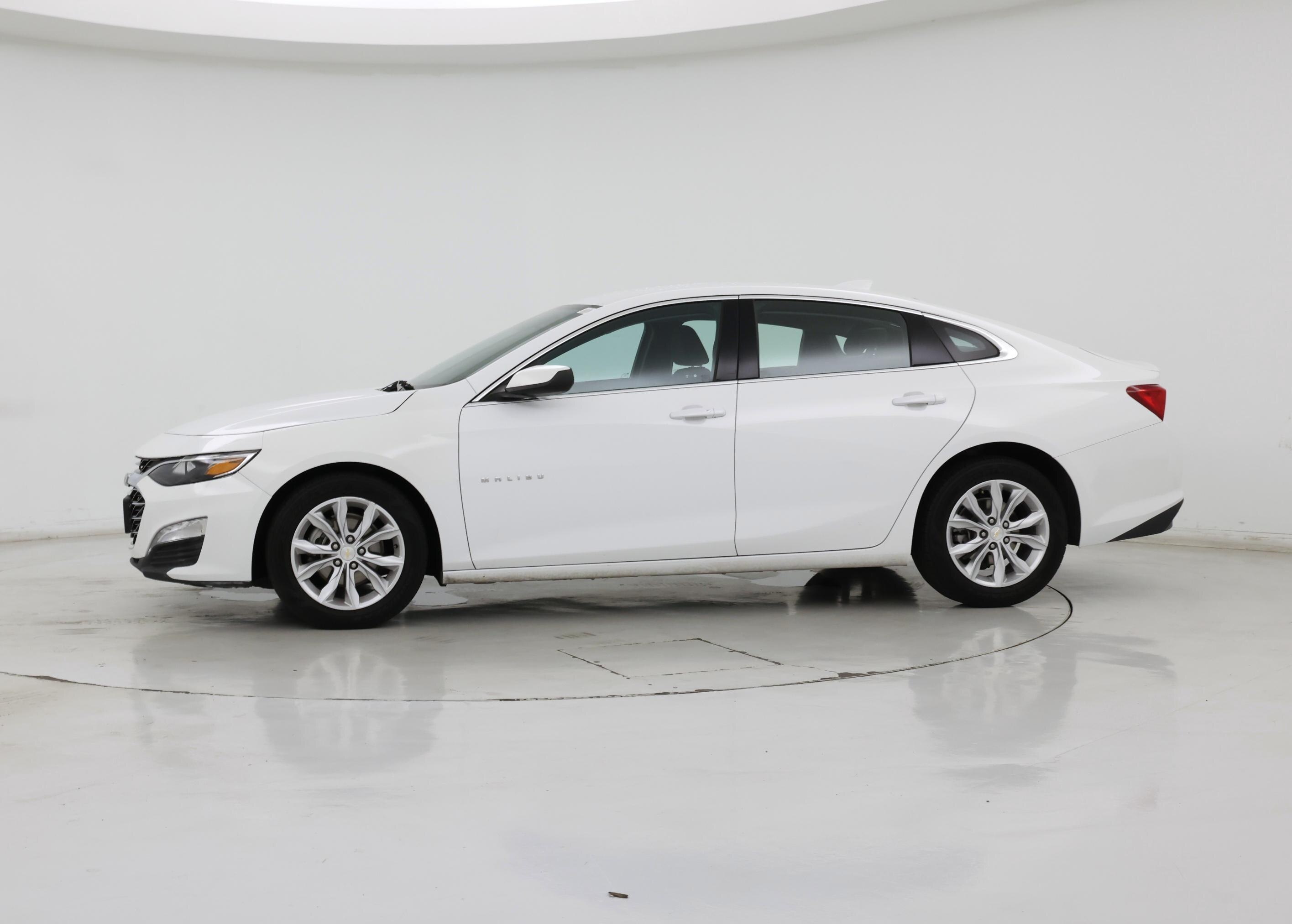 Thumbnail: 2023 Chevrolet Malibu - 3