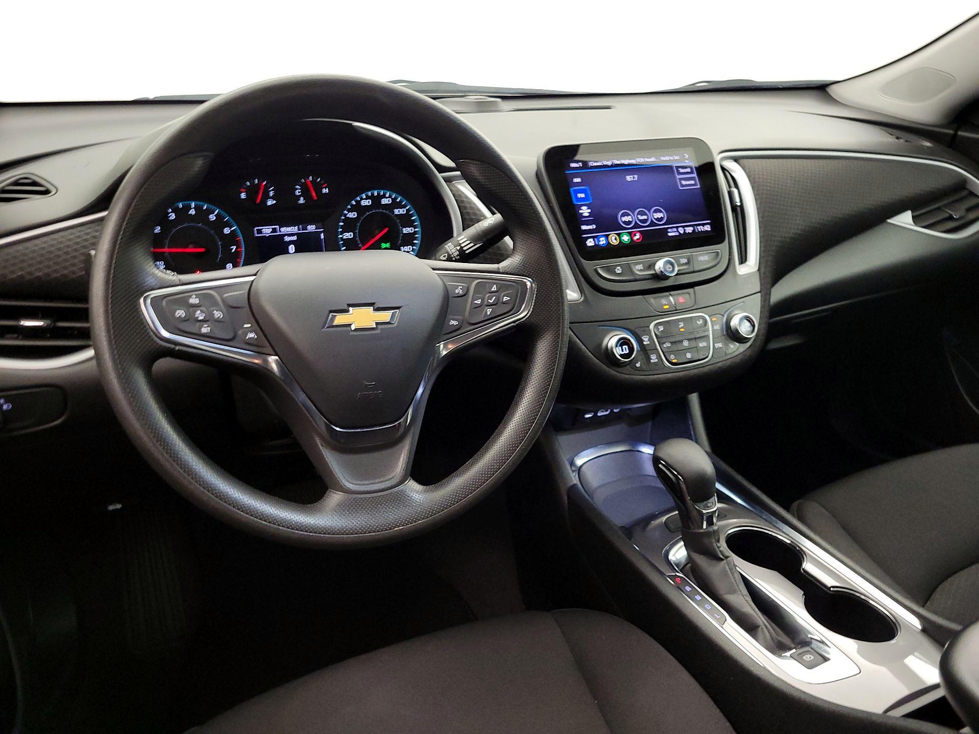 Thumbnail: 2023 Chevrolet Malibu - 9