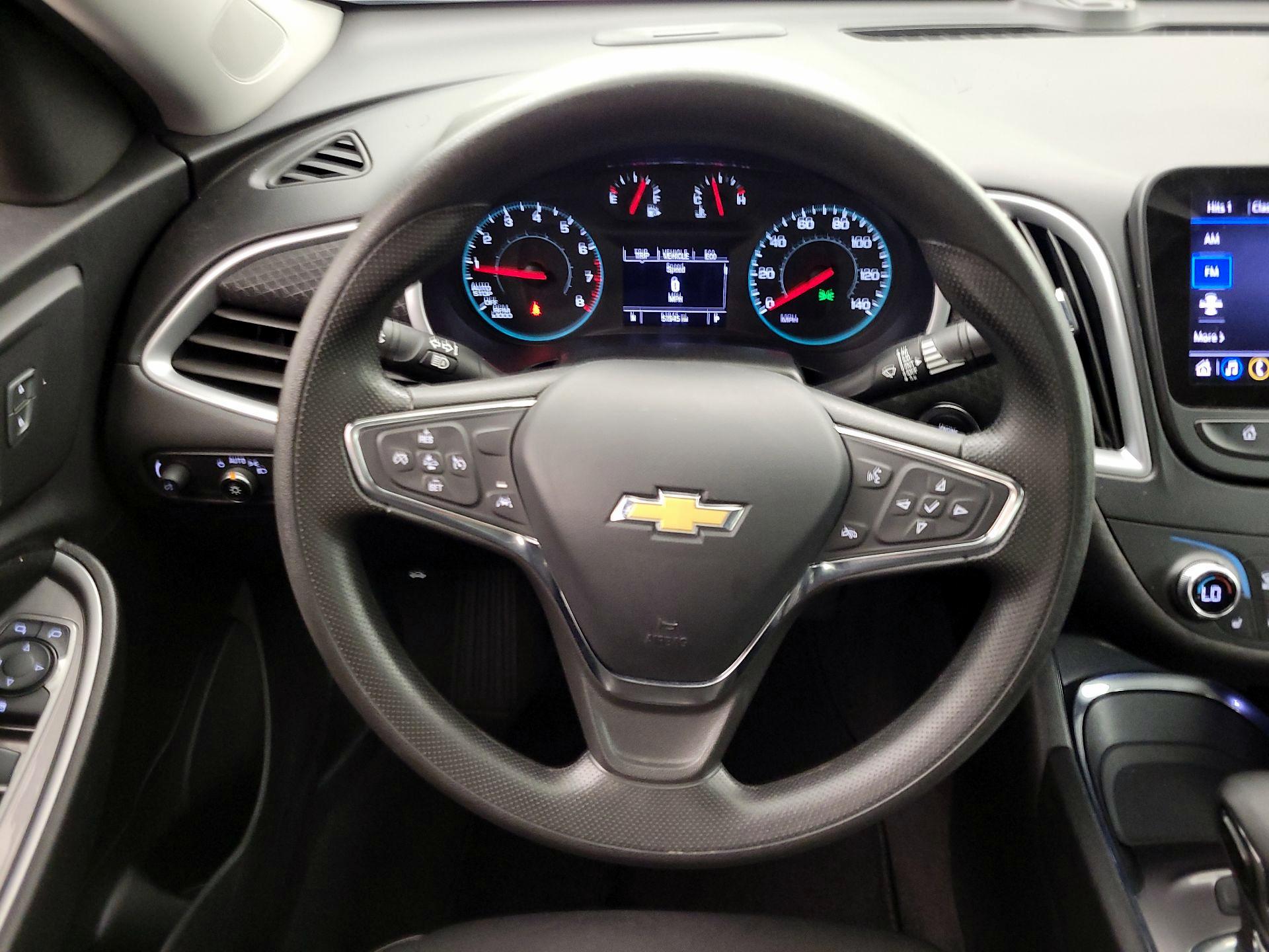Thumbnail: 2023 Chevrolet Malibu - 10