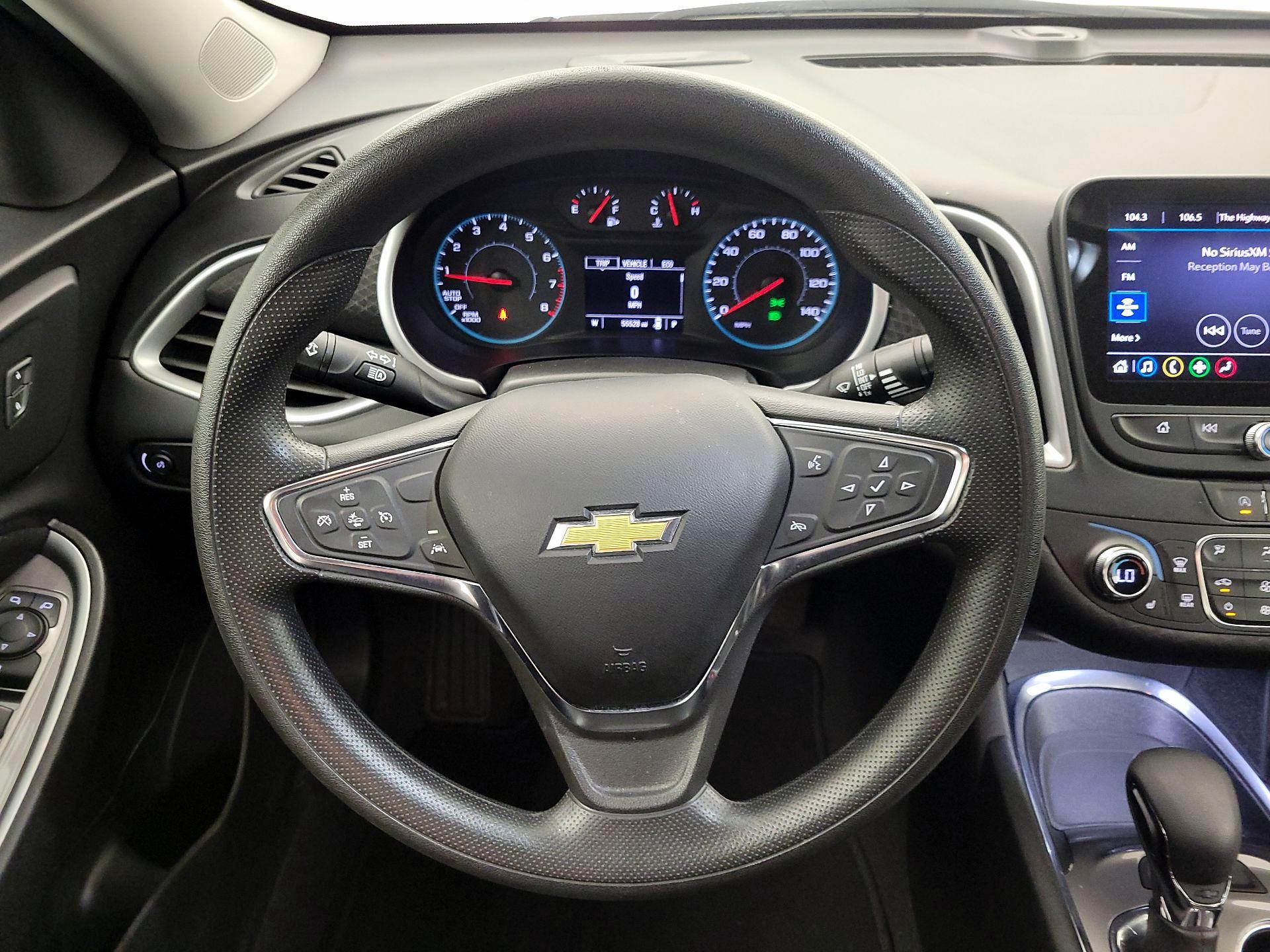 Thumbnail: 2023 Chevrolet Malibu - 10