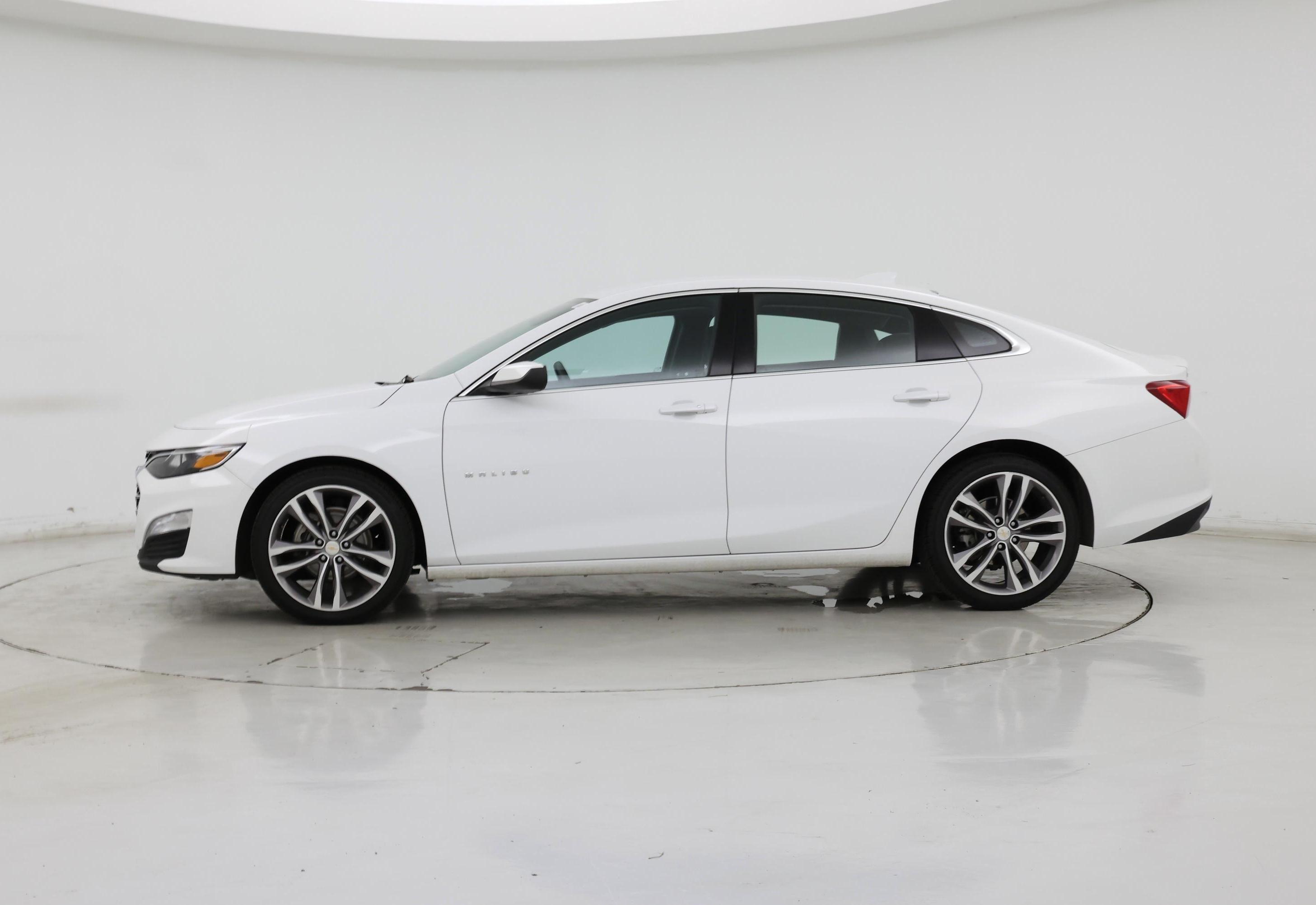 Thumbnail: 2023 Chevrolet Malibu - 3