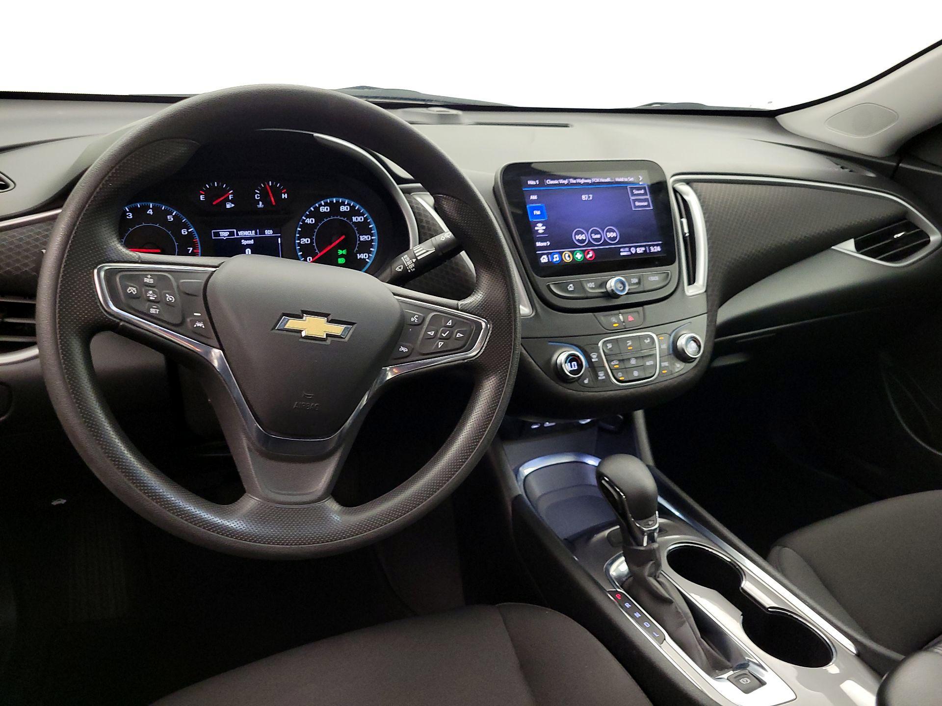 Thumbnail: 2023 Chevrolet Malibu - 9