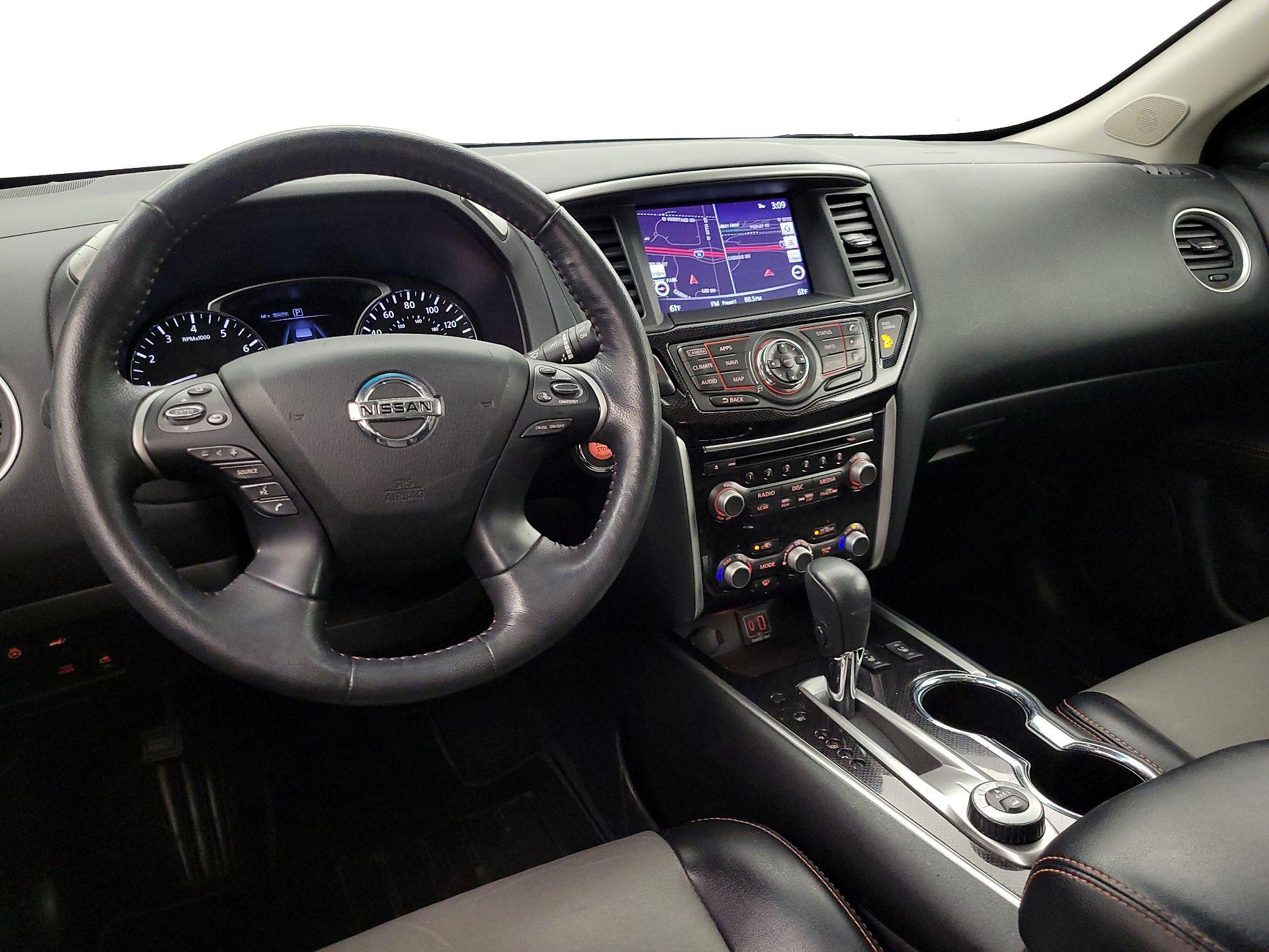 Thumbnail: 2020 Nissan Pathfinder - 9
