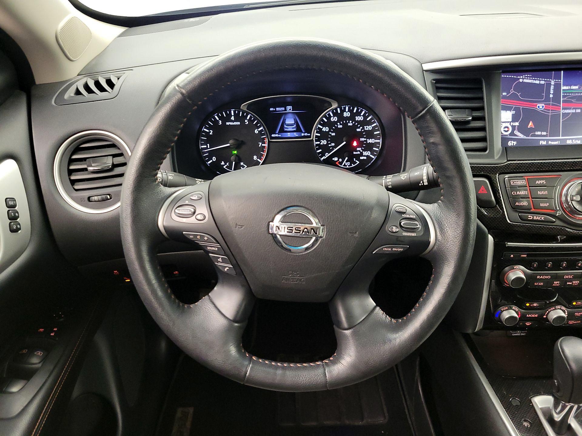Thumbnail: 2020 Nissan Pathfinder - 10