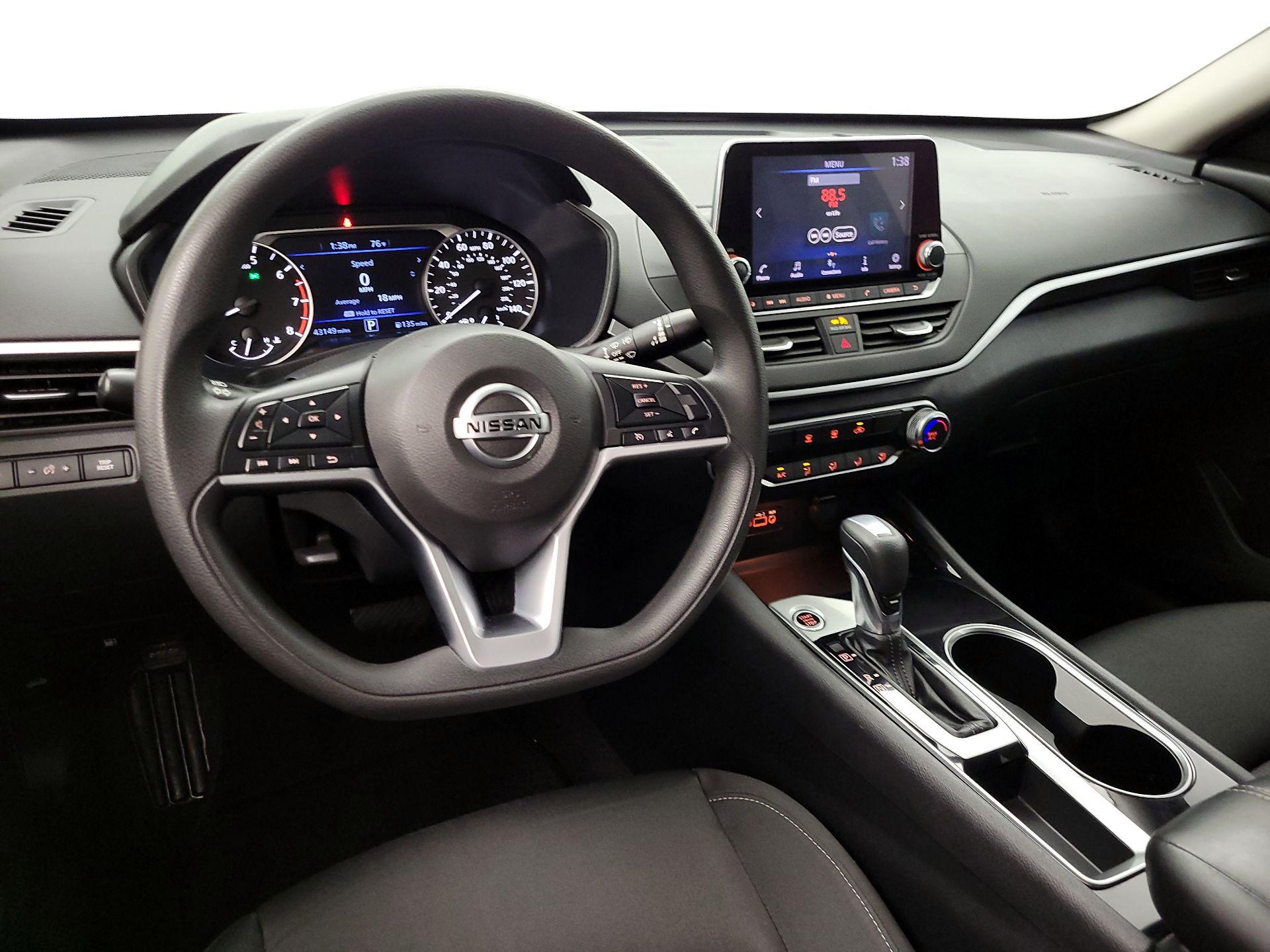 Thumbnail: 2021 Nissan Altima - 9