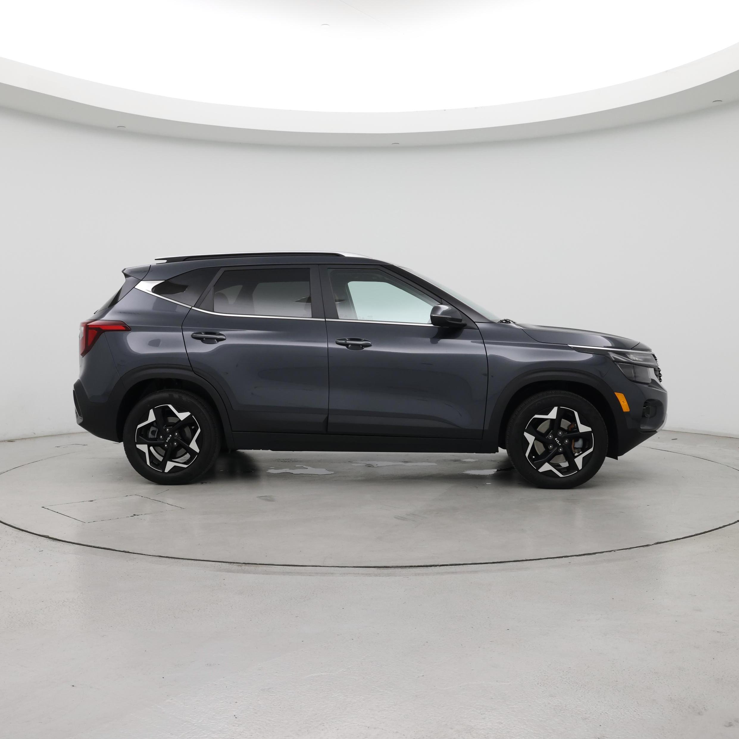 Thumbnail: 2024 Kia Seltos - 7