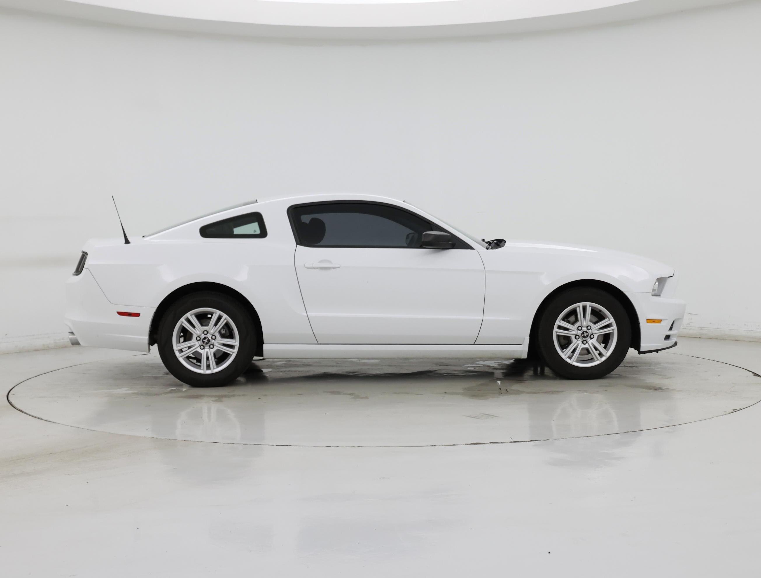 Thumbnail: 2014 Ford Mustang - 7