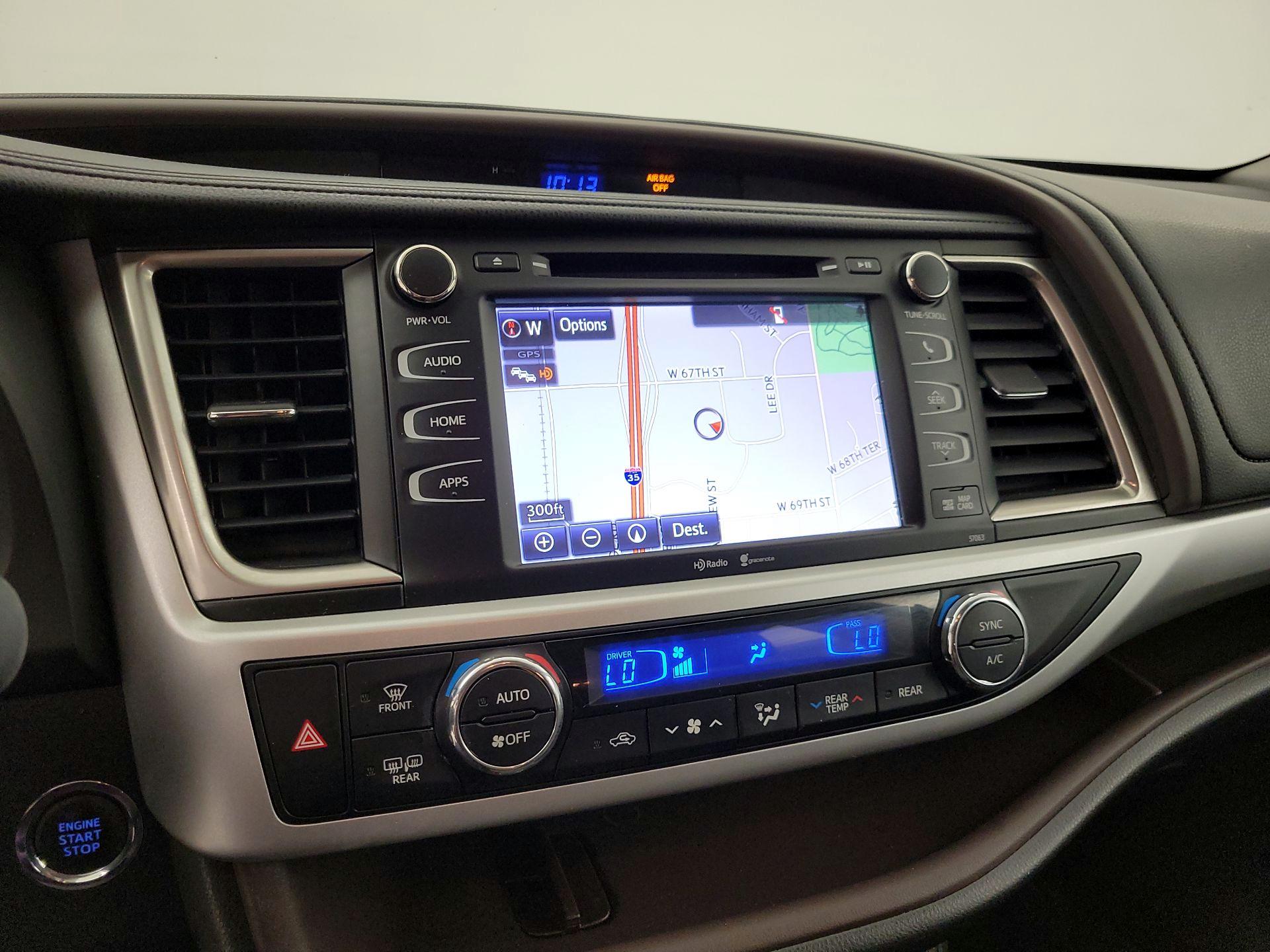 Thumbnail: 2014 Toyota Highlander - 14