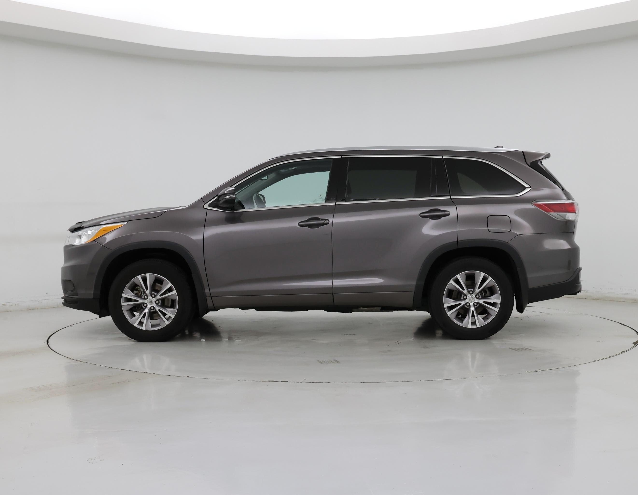 Thumbnail: 2014 Toyota Highlander - 3