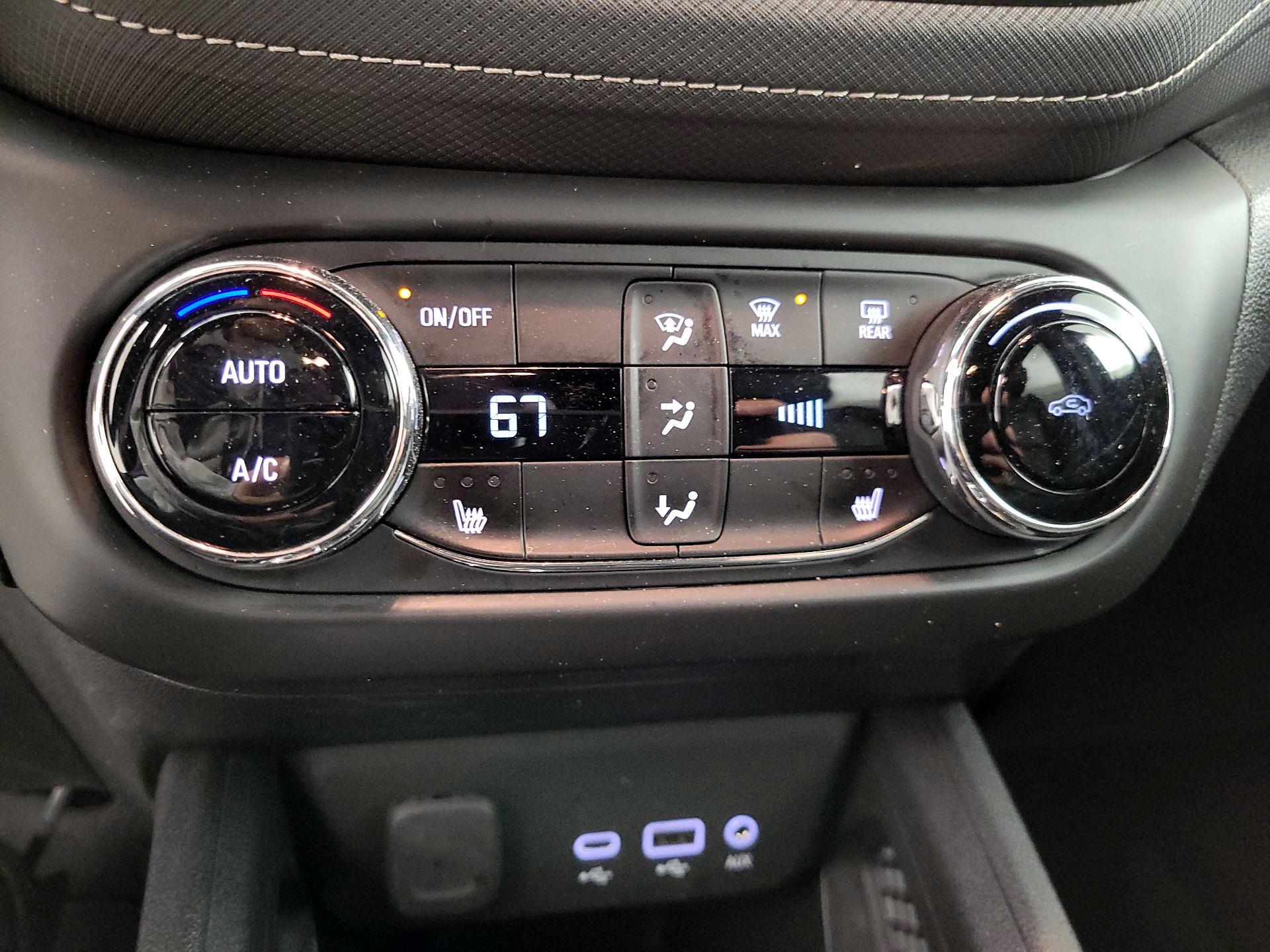 Thumbnail: 2021 Chevrolet TrailBlazer - 16