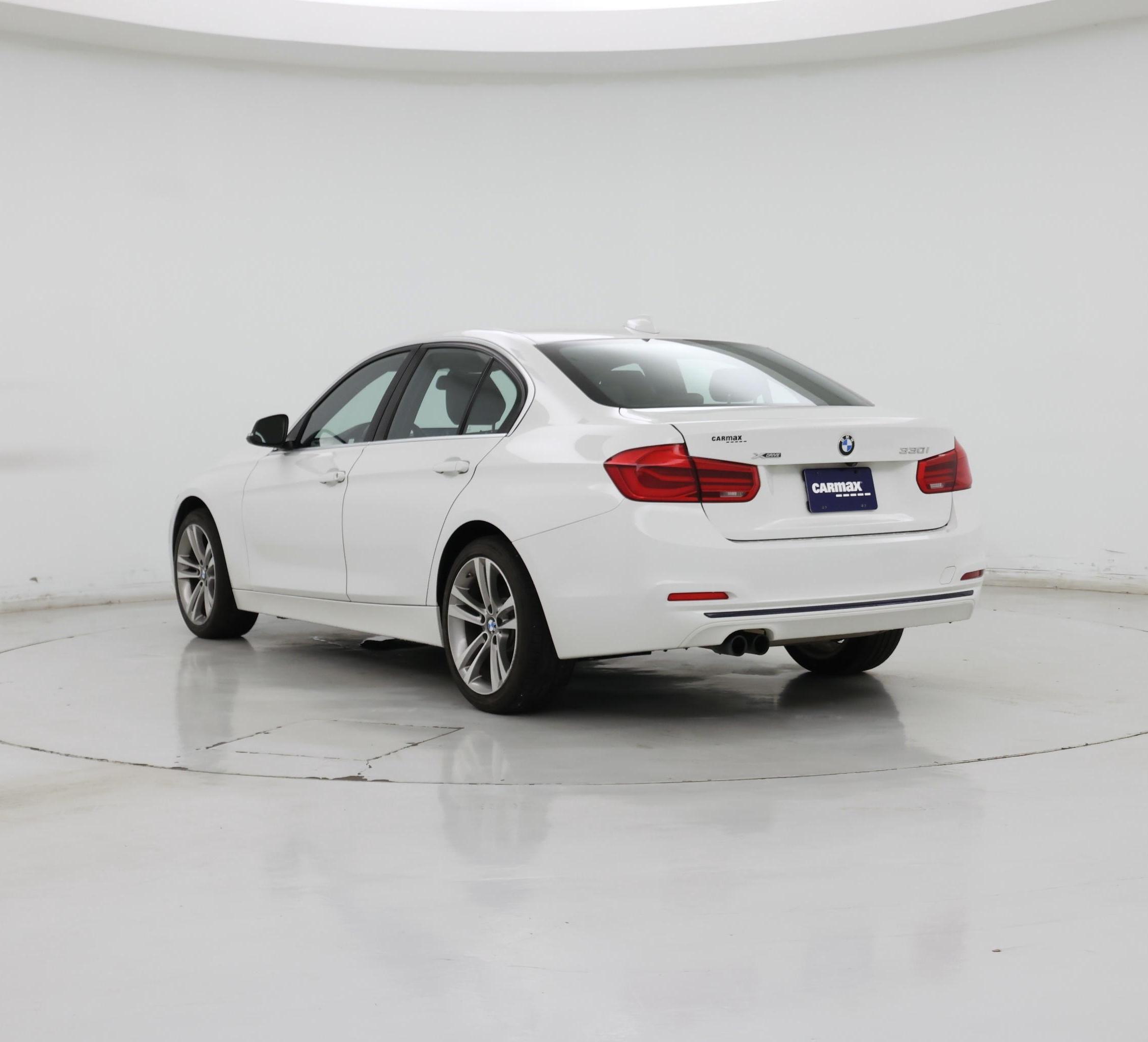 Thumbnail: 2018 BMW 3 Series - 2