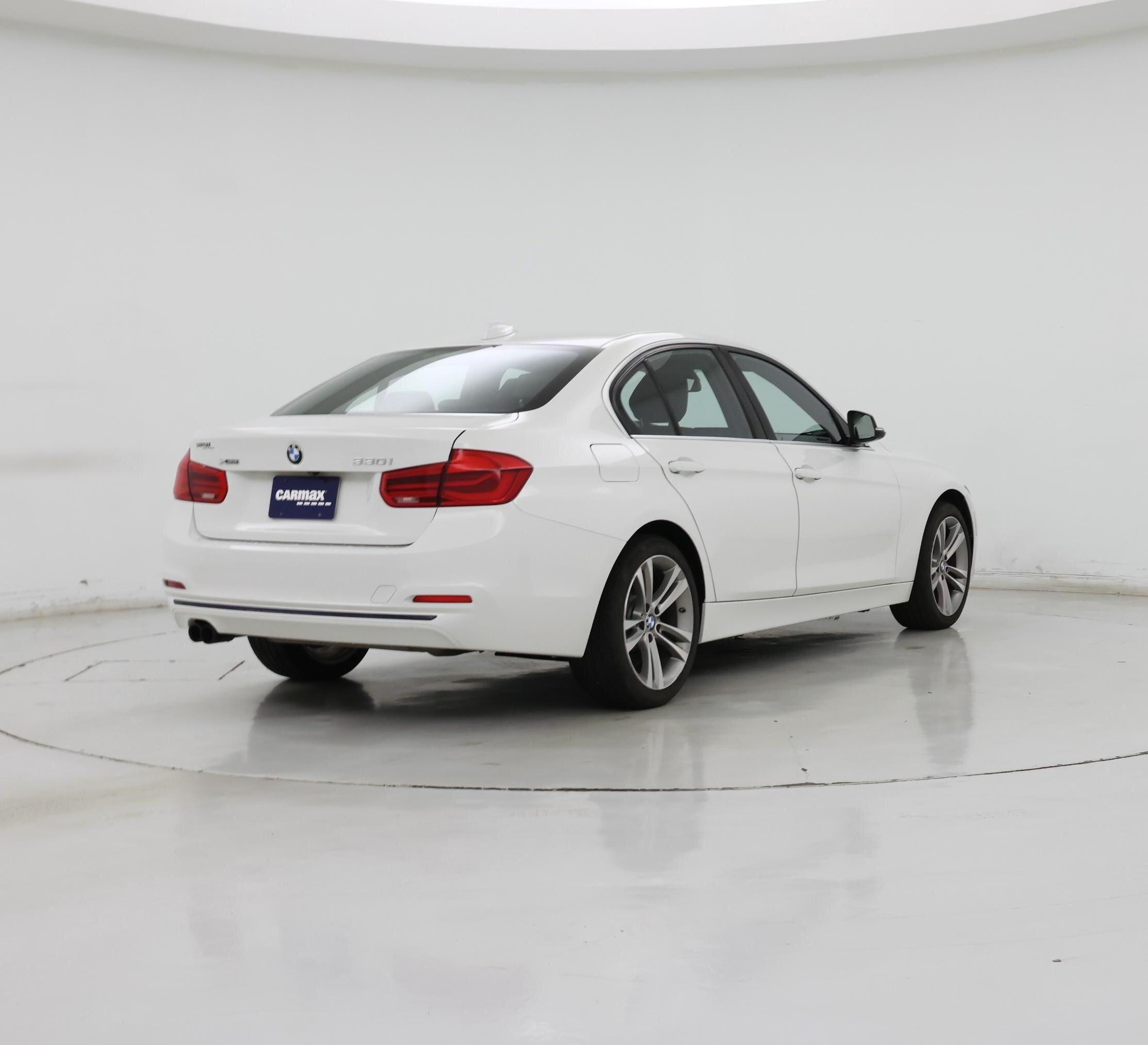 Thumbnail: 2018 BMW 3 Series - 8