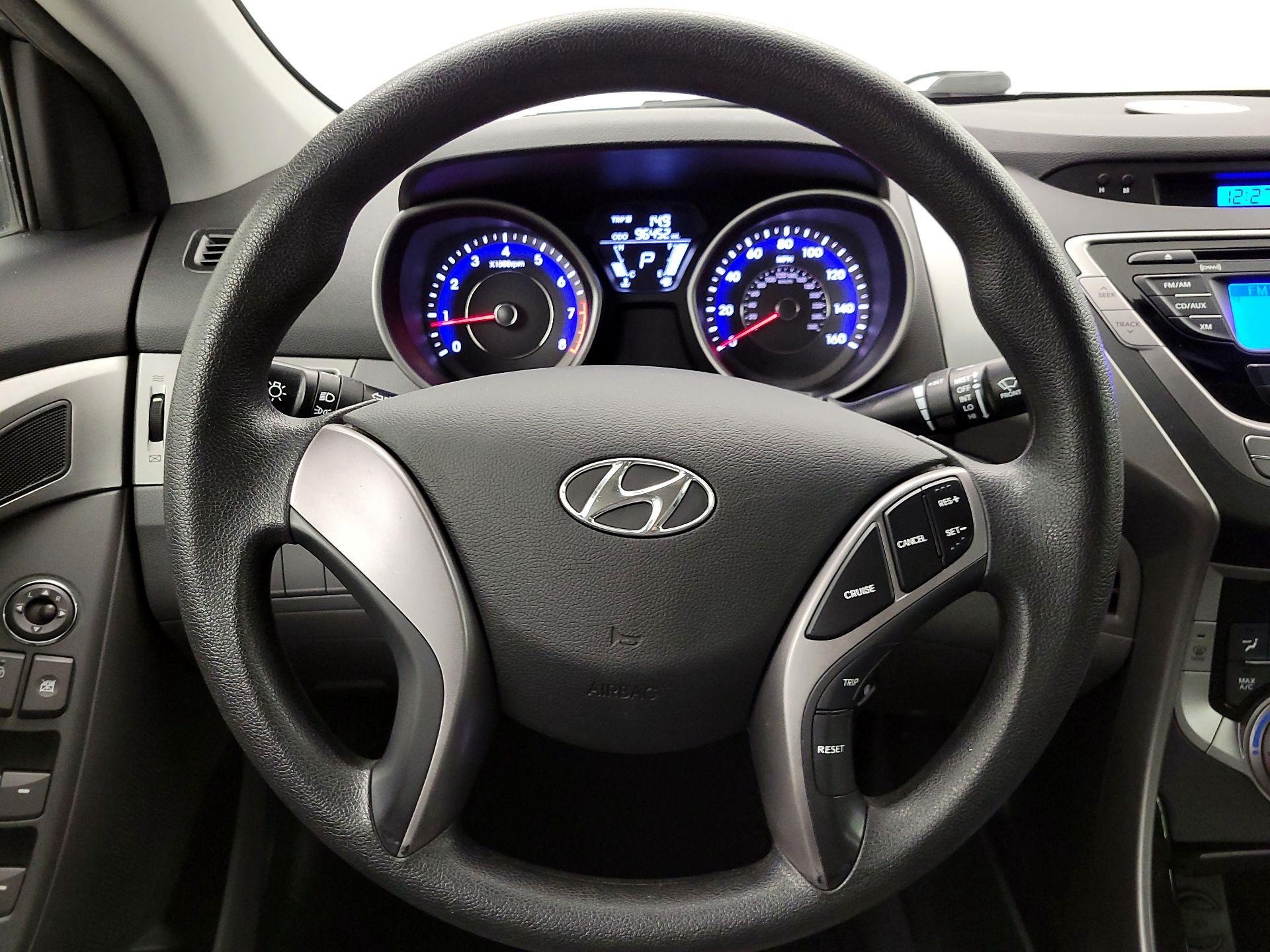 Thumbnail: 2013 Hyundai Elantra - 10
