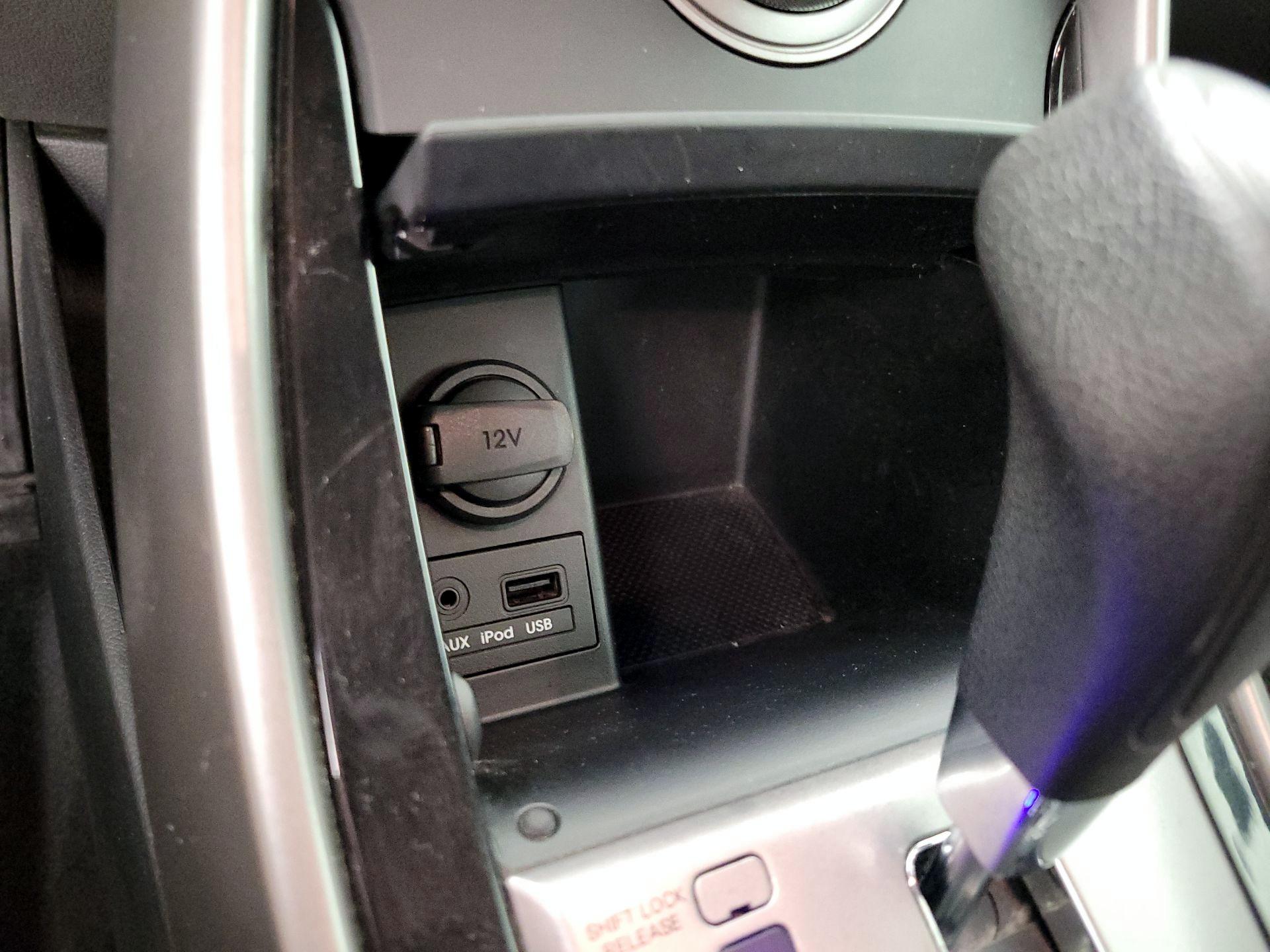 Thumbnail: 2013 Hyundai Elantra - 17