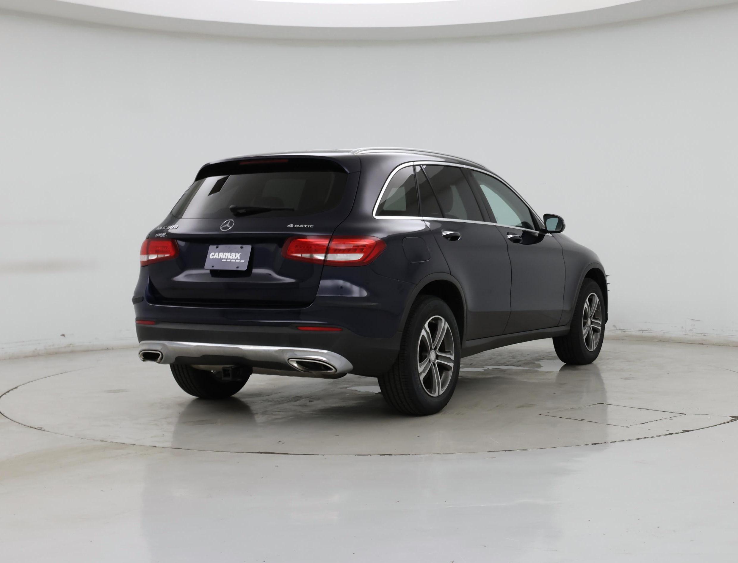 Thumbnail: 2017 Mercedes-Benz GLC - 8