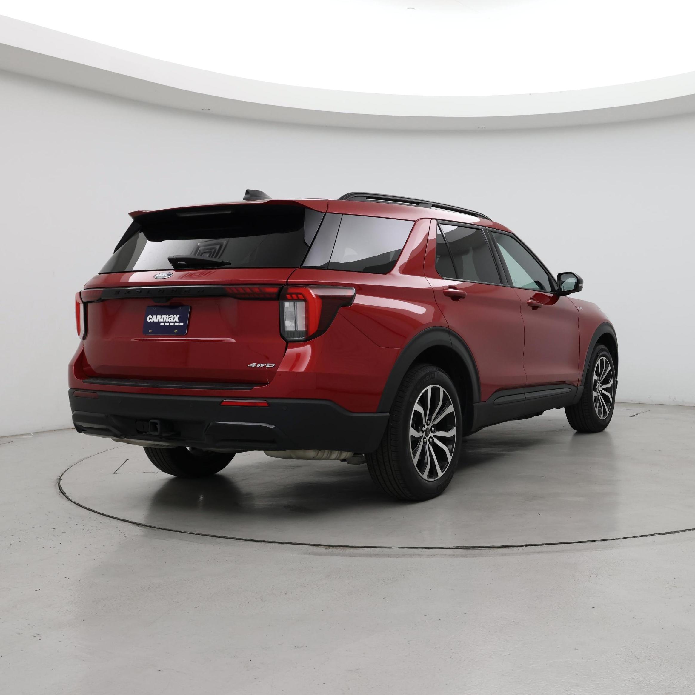 Thumbnail: 2025 Ford Explorer - 8