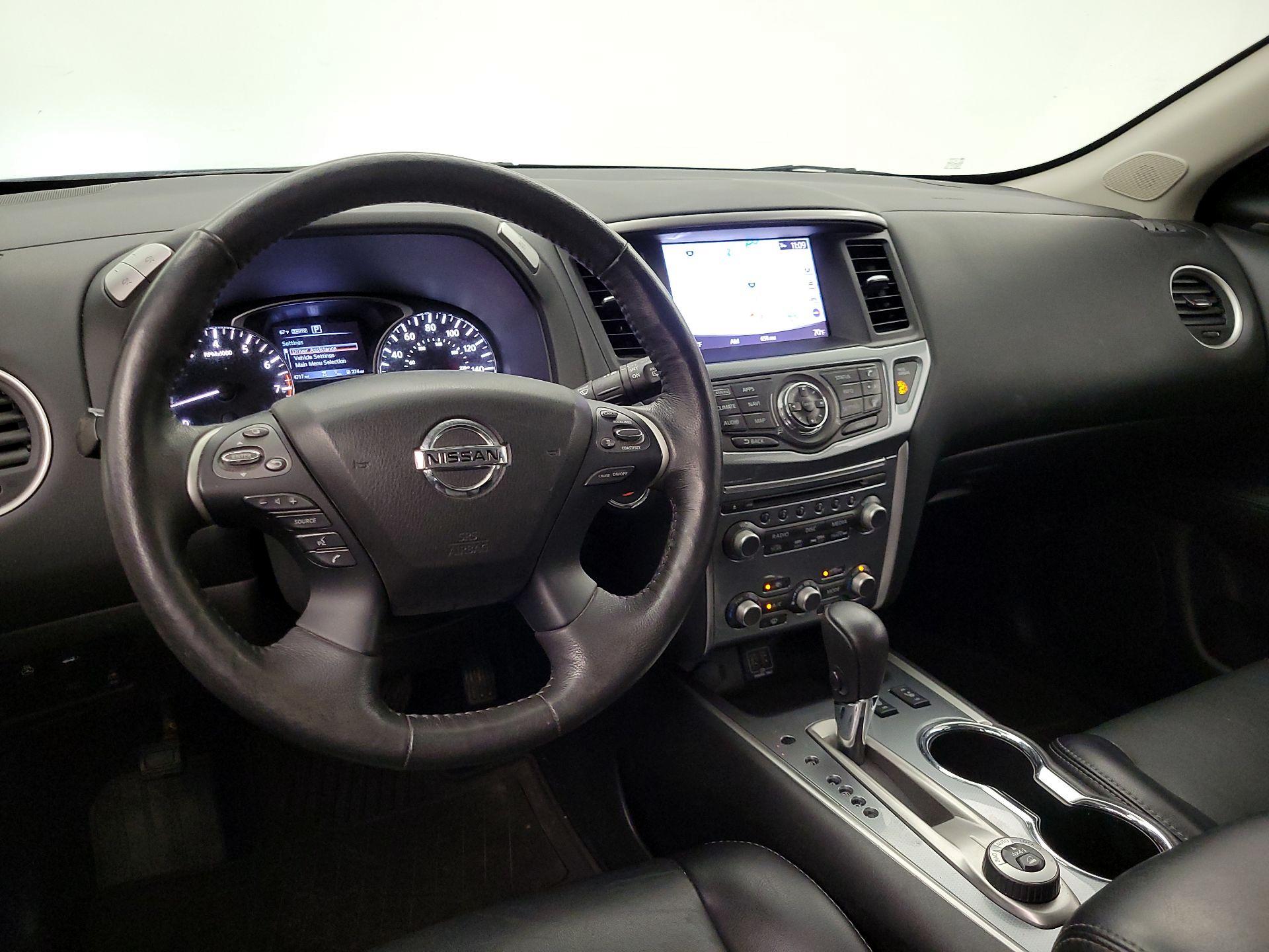 Thumbnail: 2018 Nissan Pathfinder - 9