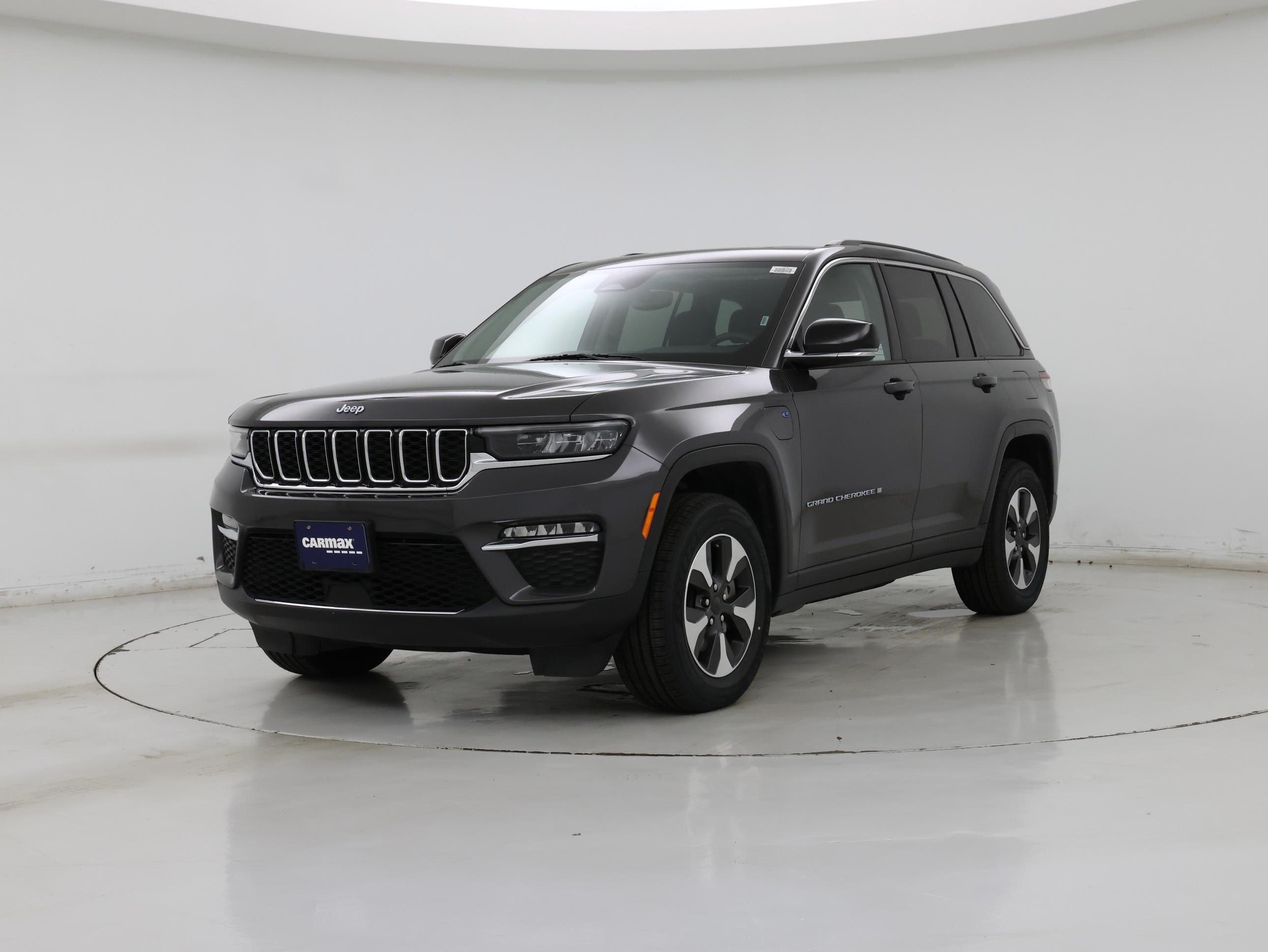 Thumbnail: 2023 Jeep Grand Cherokee - 4