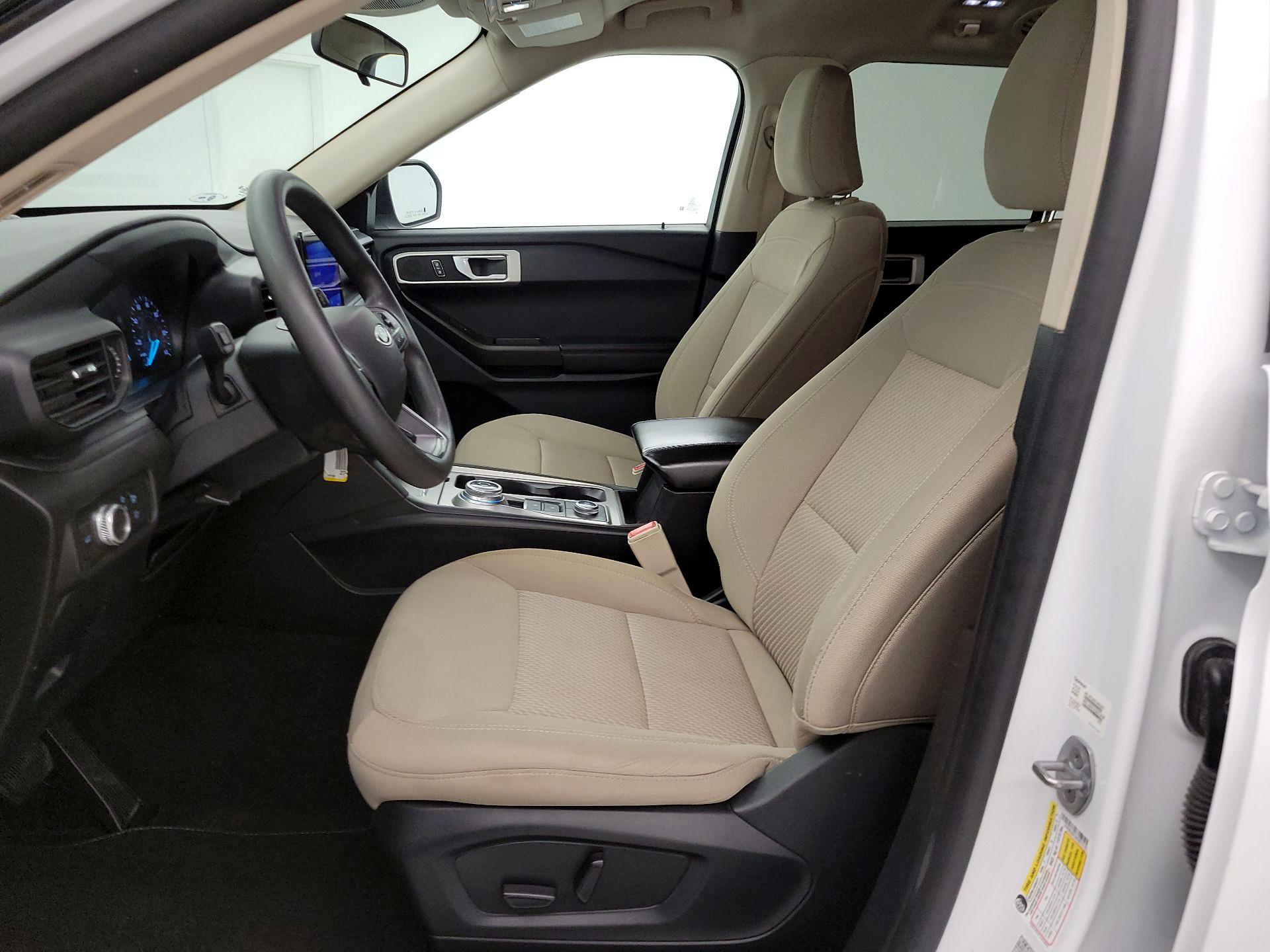 Thumbnail: 2021 Ford Explorer - 11