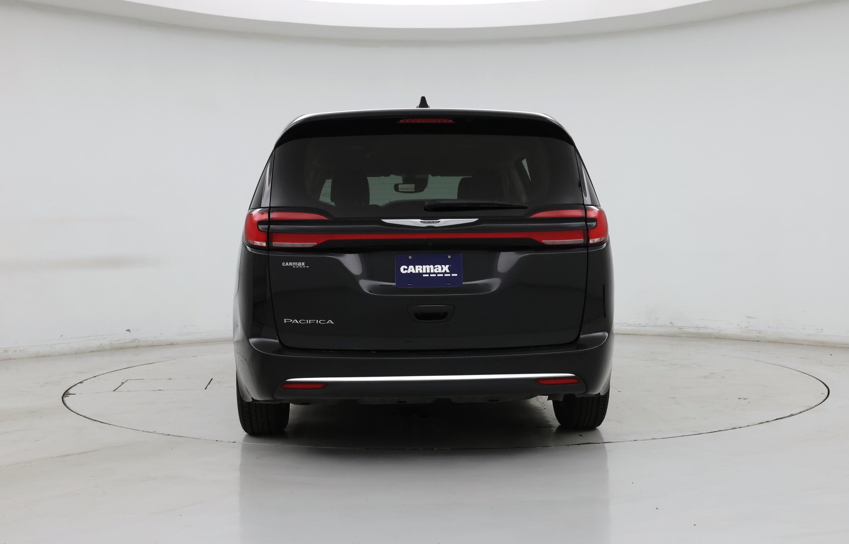 Thumbnail: 2023 Chrysler Pacifica - 6