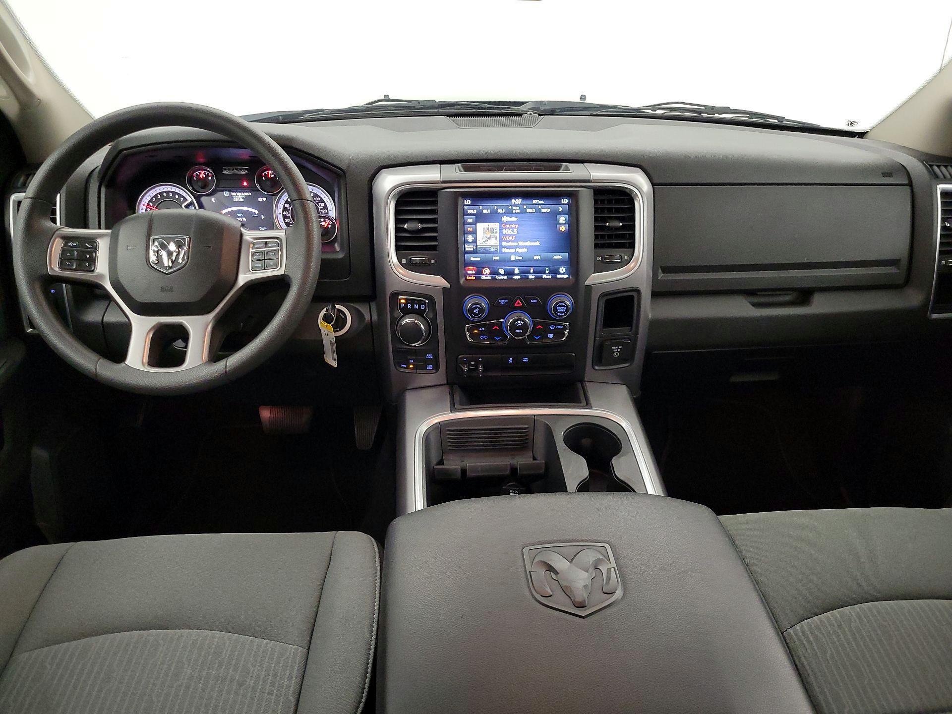 Thumbnail: 2023 RAM 1500 Classic - 9