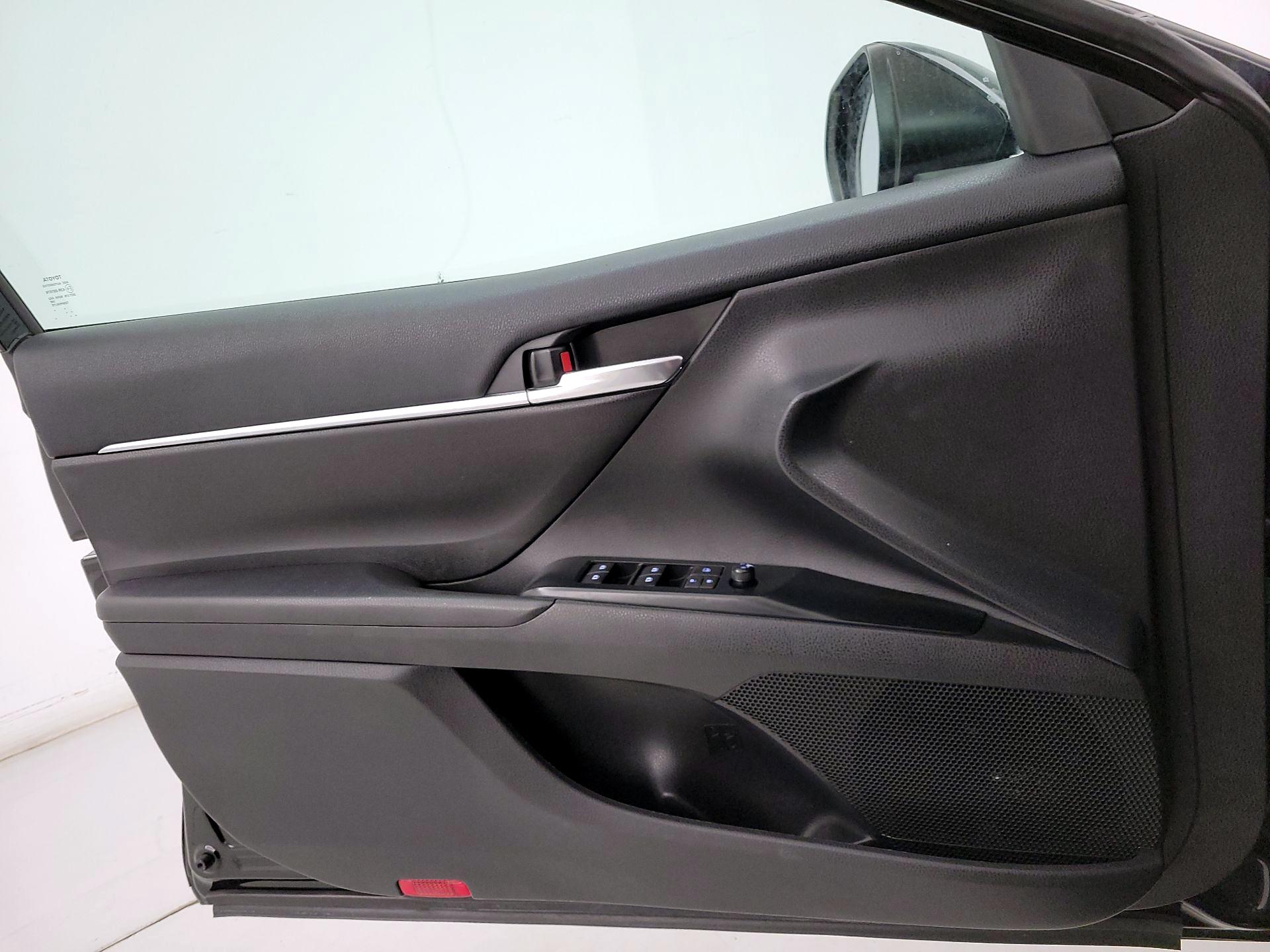Thumbnail: 2020 Toyota Camry - 12