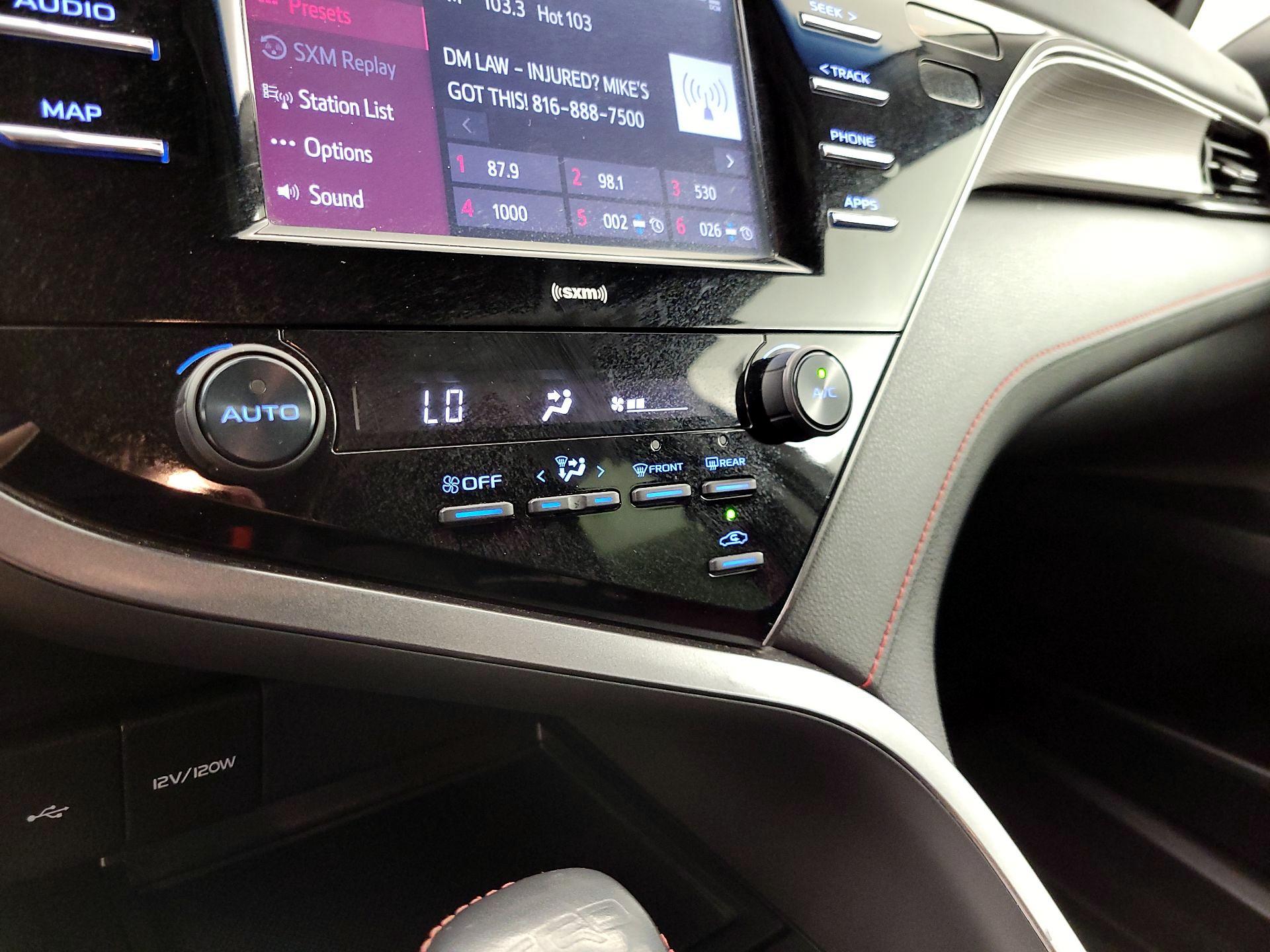 Thumbnail: 2020 Toyota Camry - 16