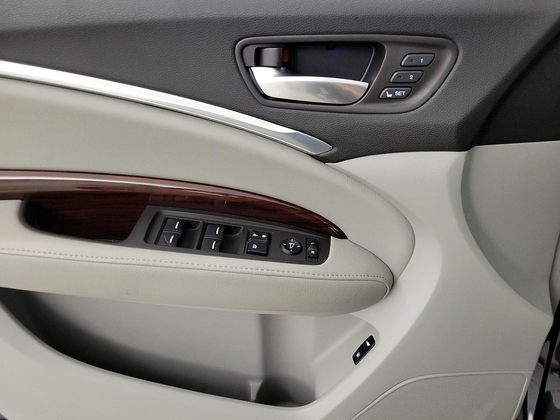 Thumbnail: 2016 Acura MDX - 12