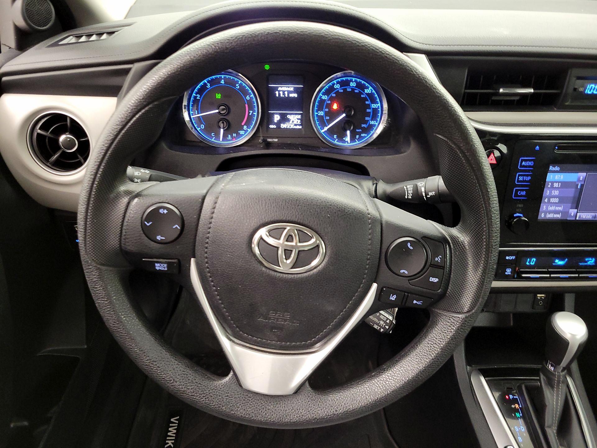 Thumbnail: 2017 Toyota Corolla - 10