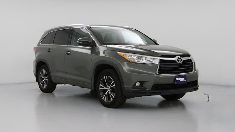 2016 Toyota Highlander XLE Hero Image