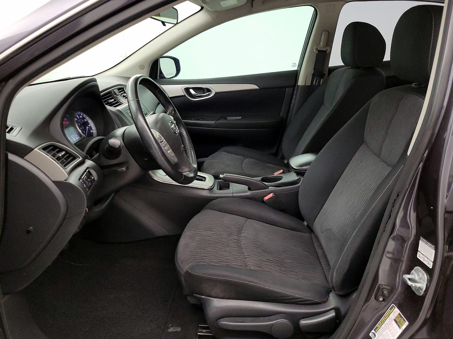 Thumbnail: 2015 Nissan Sentra - 11