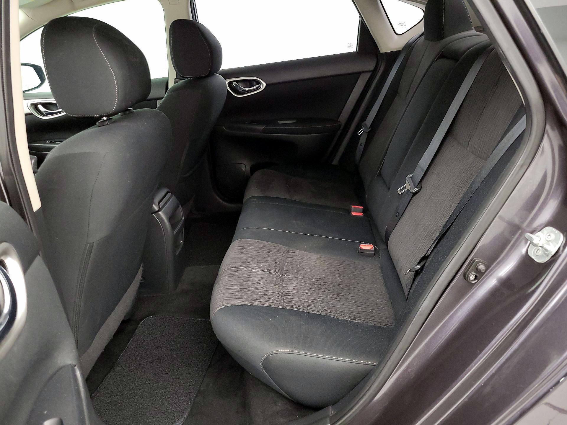 Thumbnail: 2015 Nissan Sentra - 19