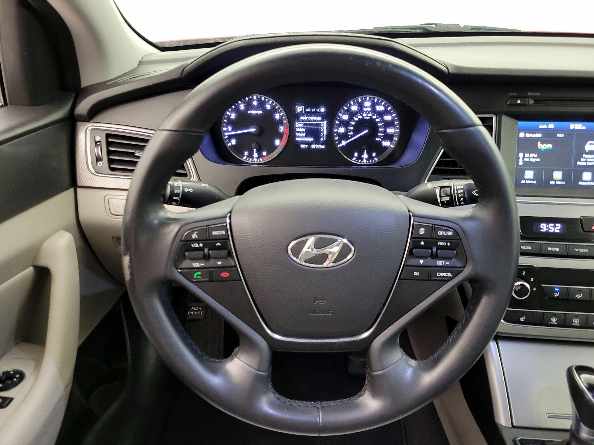 Thumbnail: 2017 Hyundai Sonata - 10