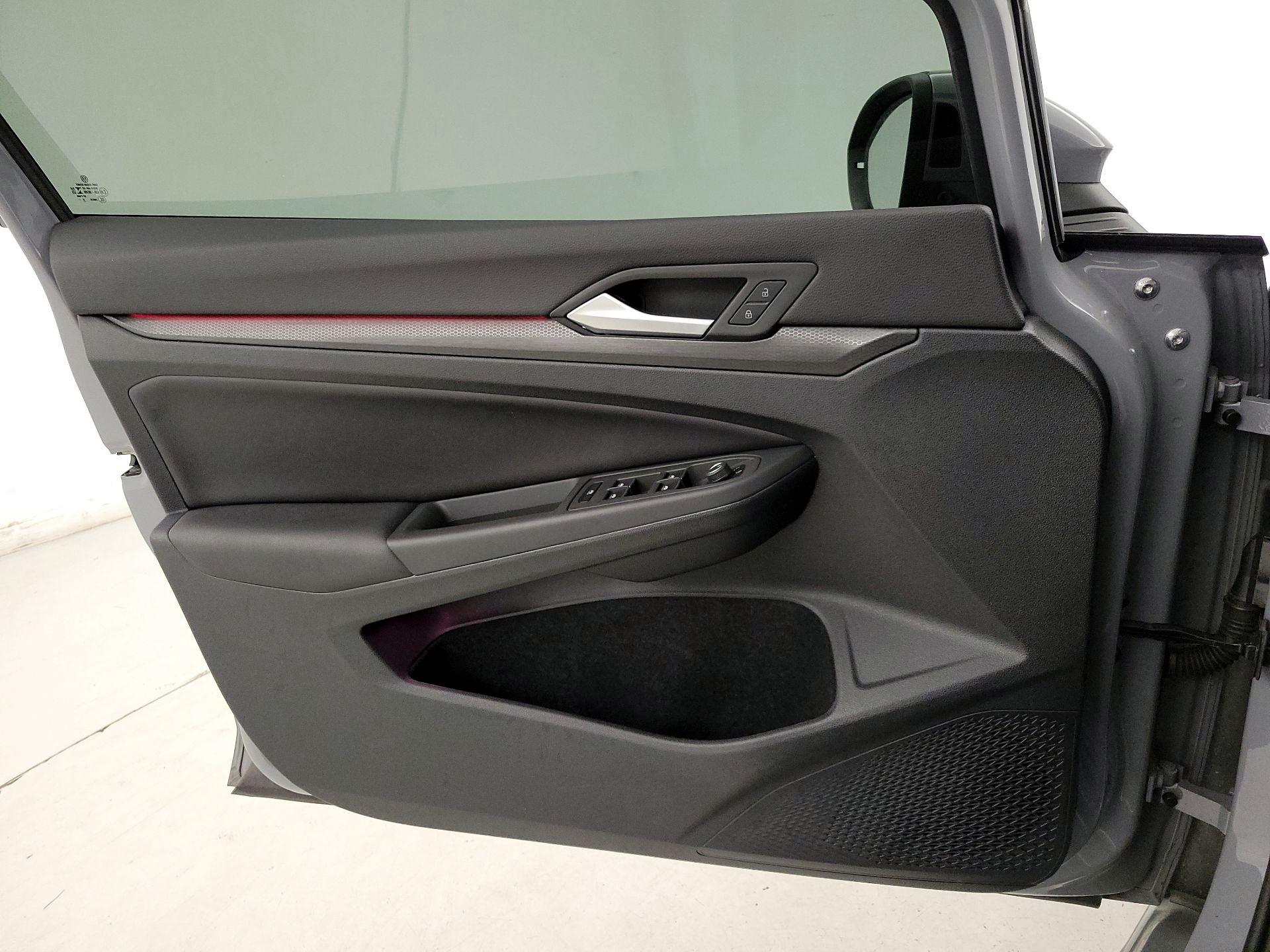 Thumbnail: 2023 Volkswagen Golf - 12