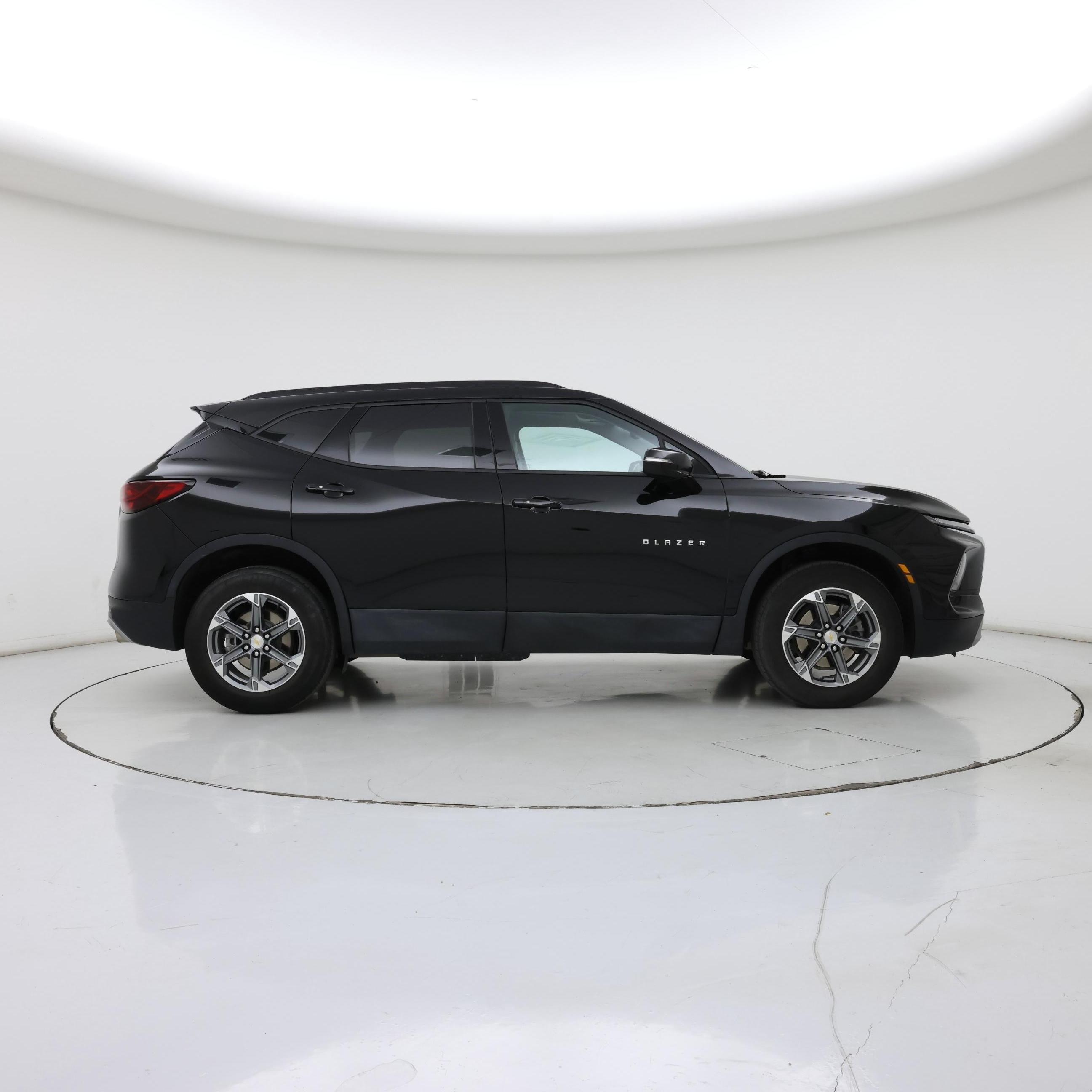 Thumbnail: 2023 Chevrolet Blazer - 7