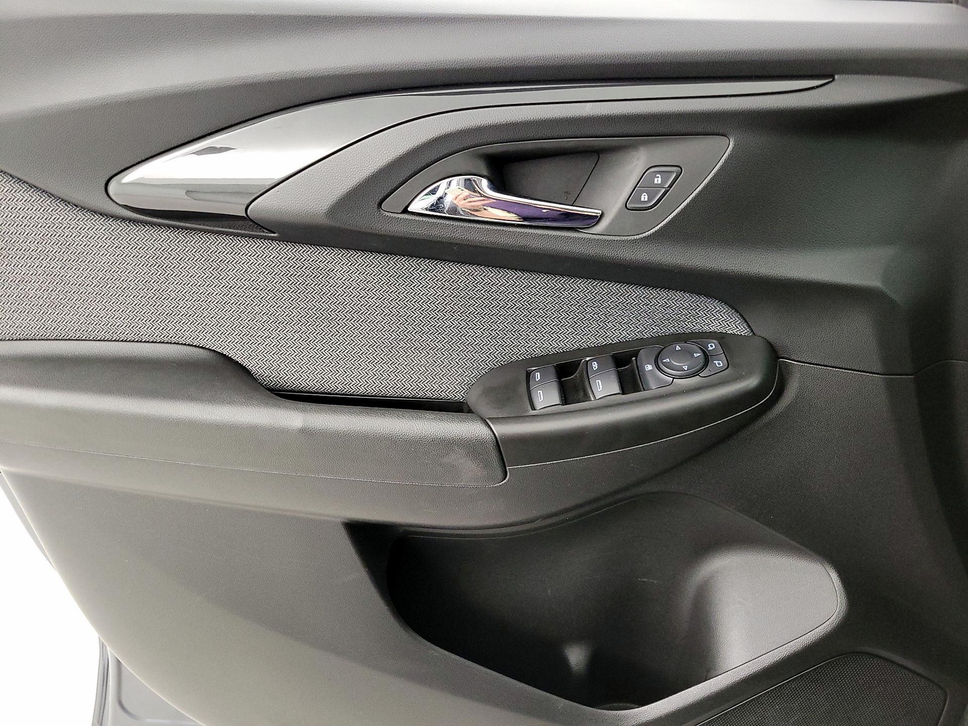 Thumbnail: 2021 Chevrolet TrailBlazer - 12
