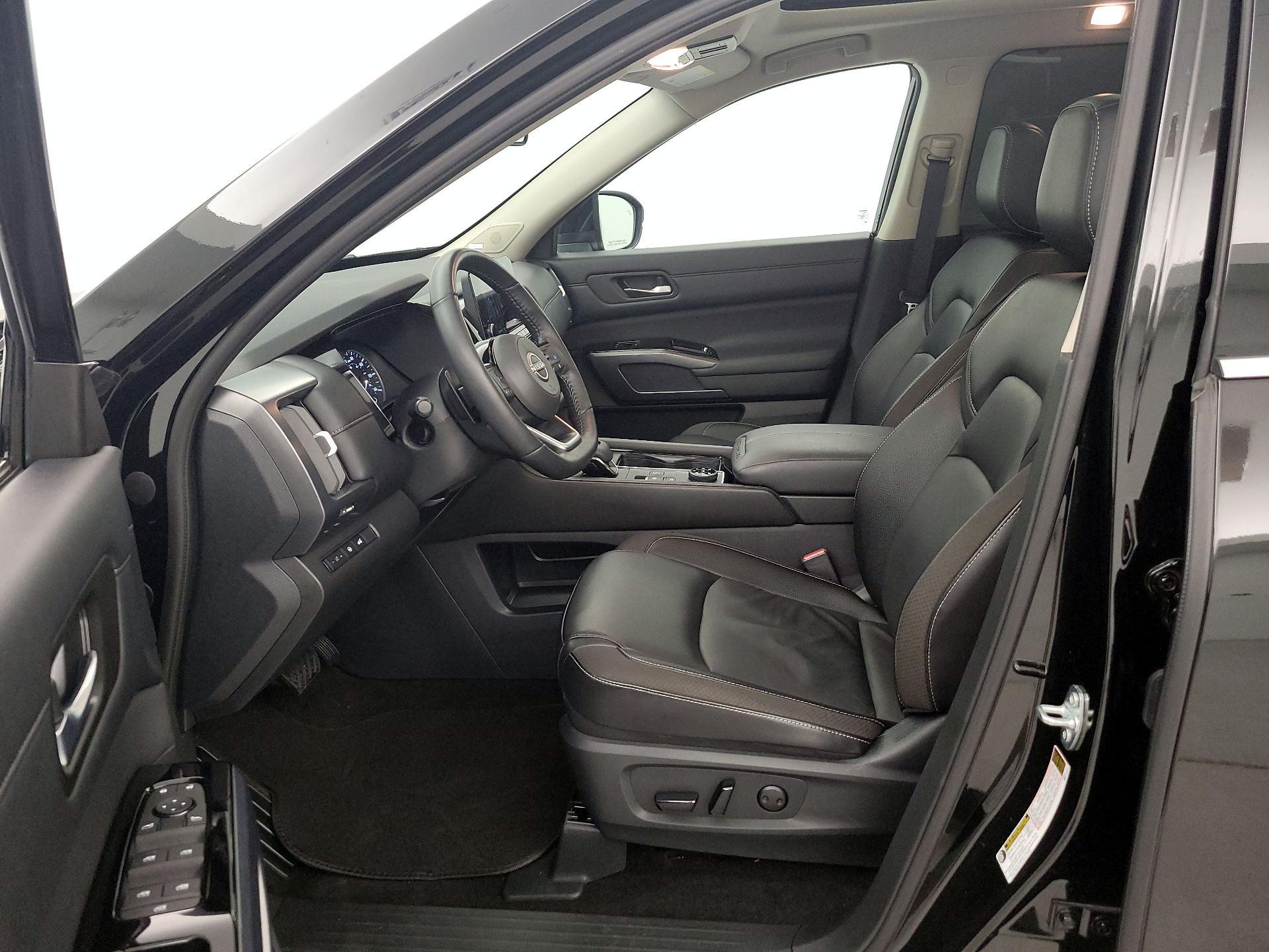 Thumbnail: 2024 Nissan Pathfinder - 11