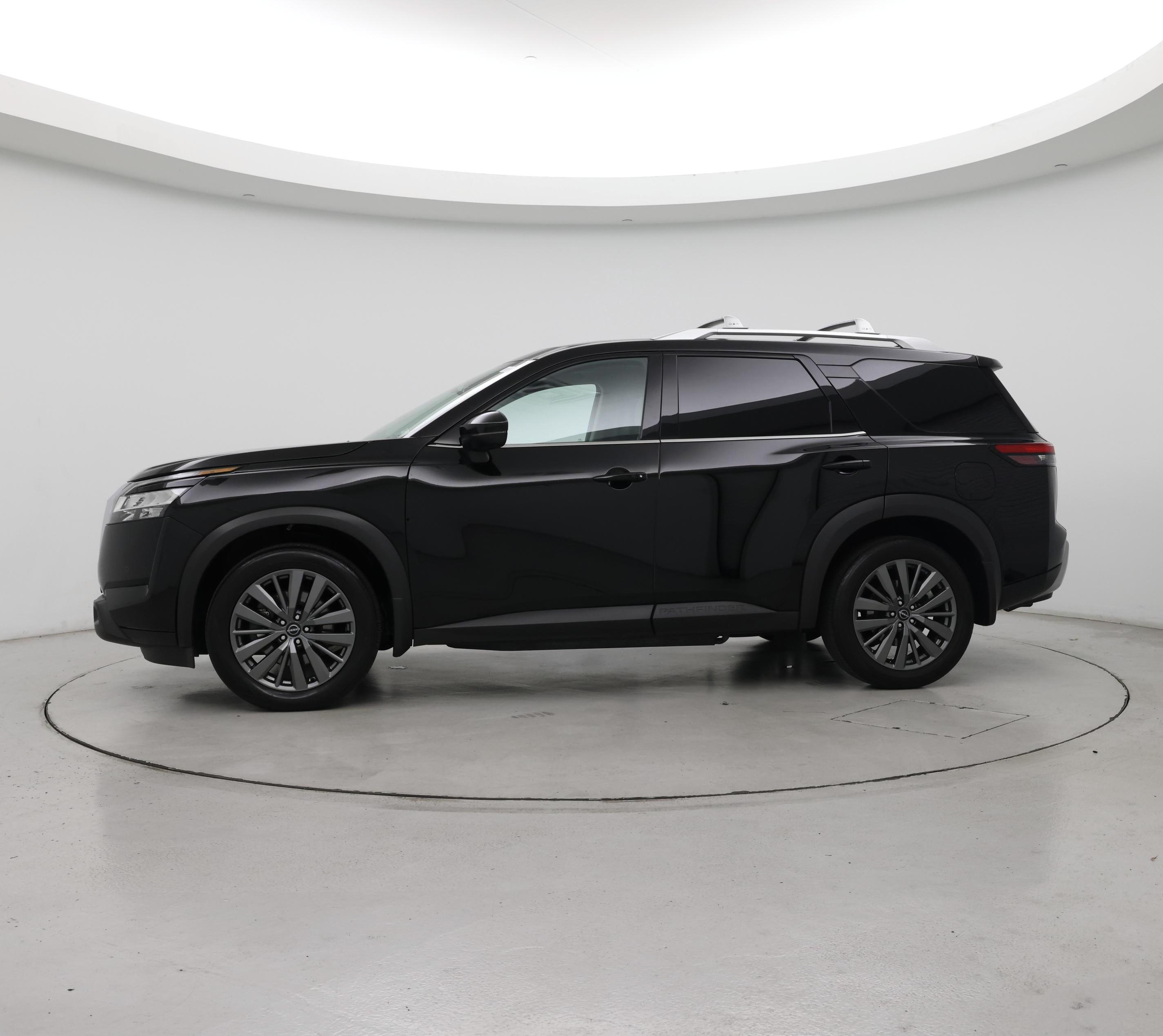 Thumbnail: 2024 Nissan Pathfinder - 3