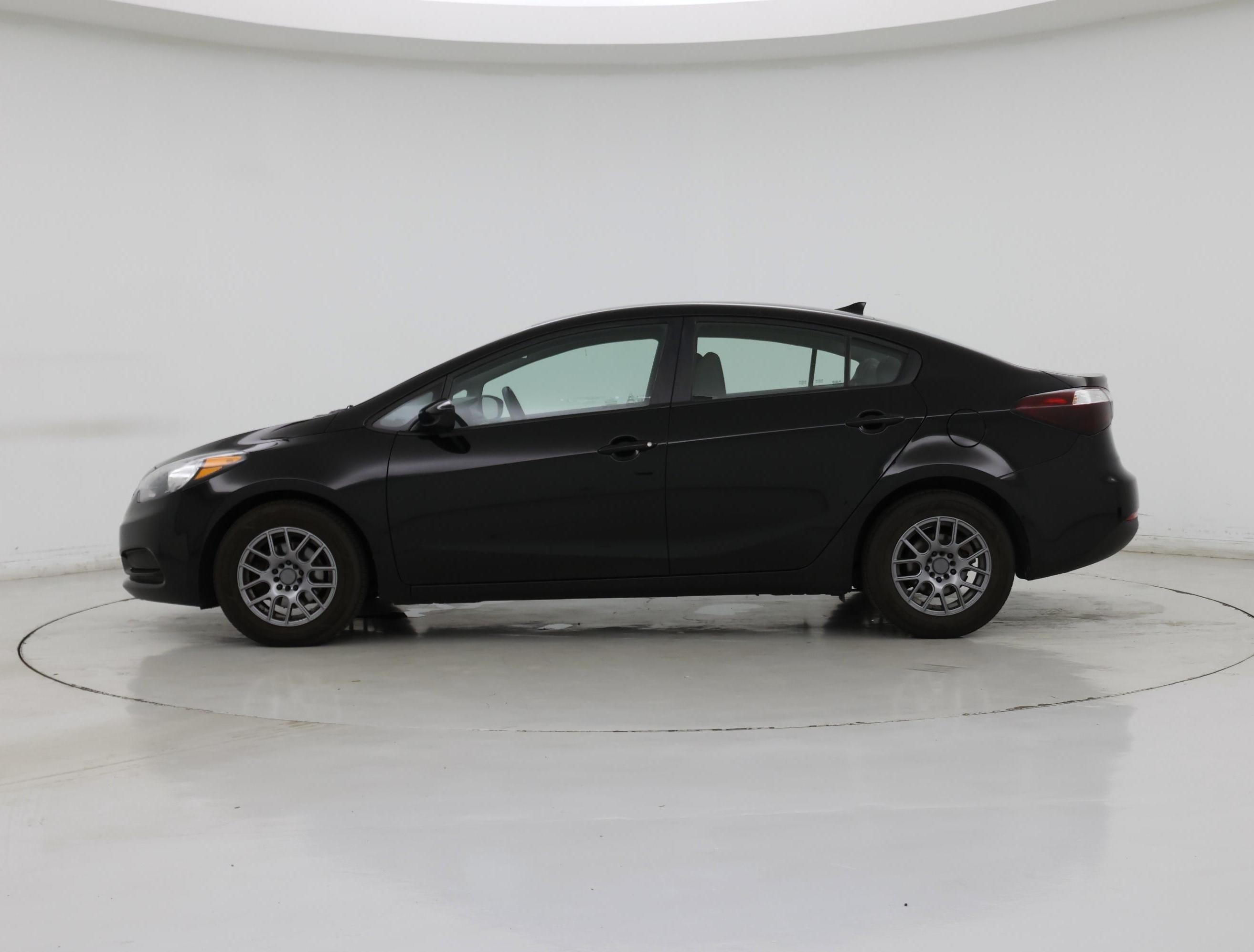 Thumbnail: 2016 Kia Forte - 3