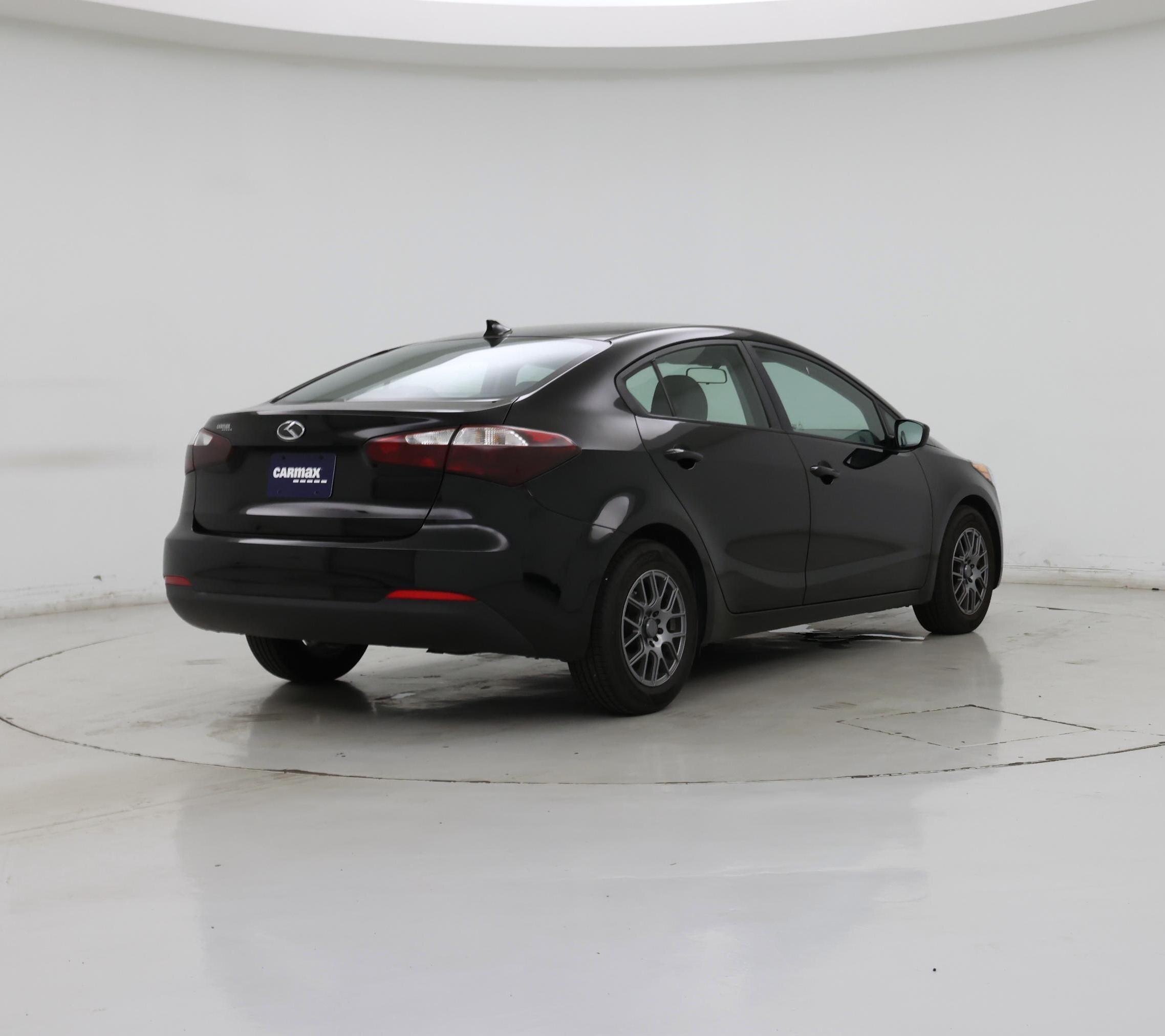 Thumbnail: 2016 Kia Forte - 8