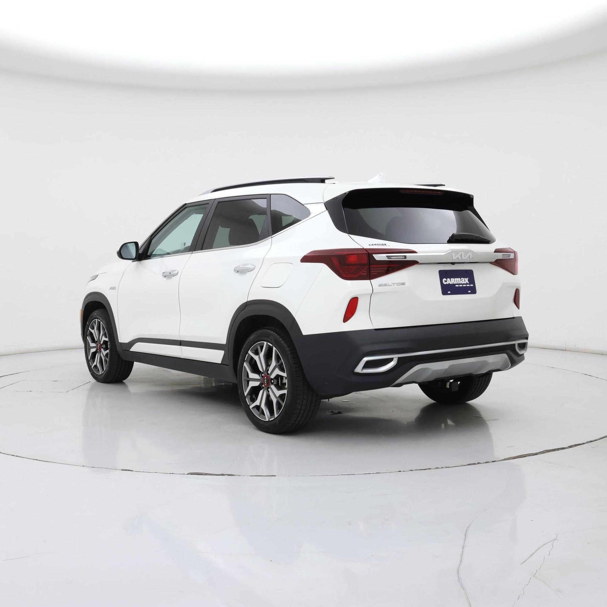 Thumbnail: 2023 Kia Seltos - 2