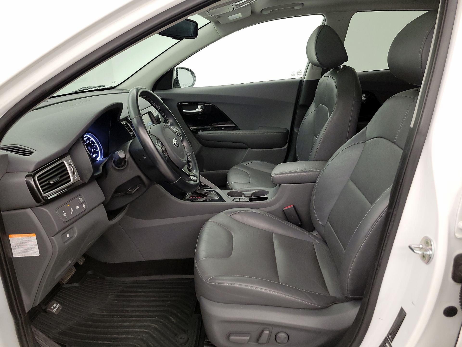 Thumbnail: 2019 Kia Niro - 11