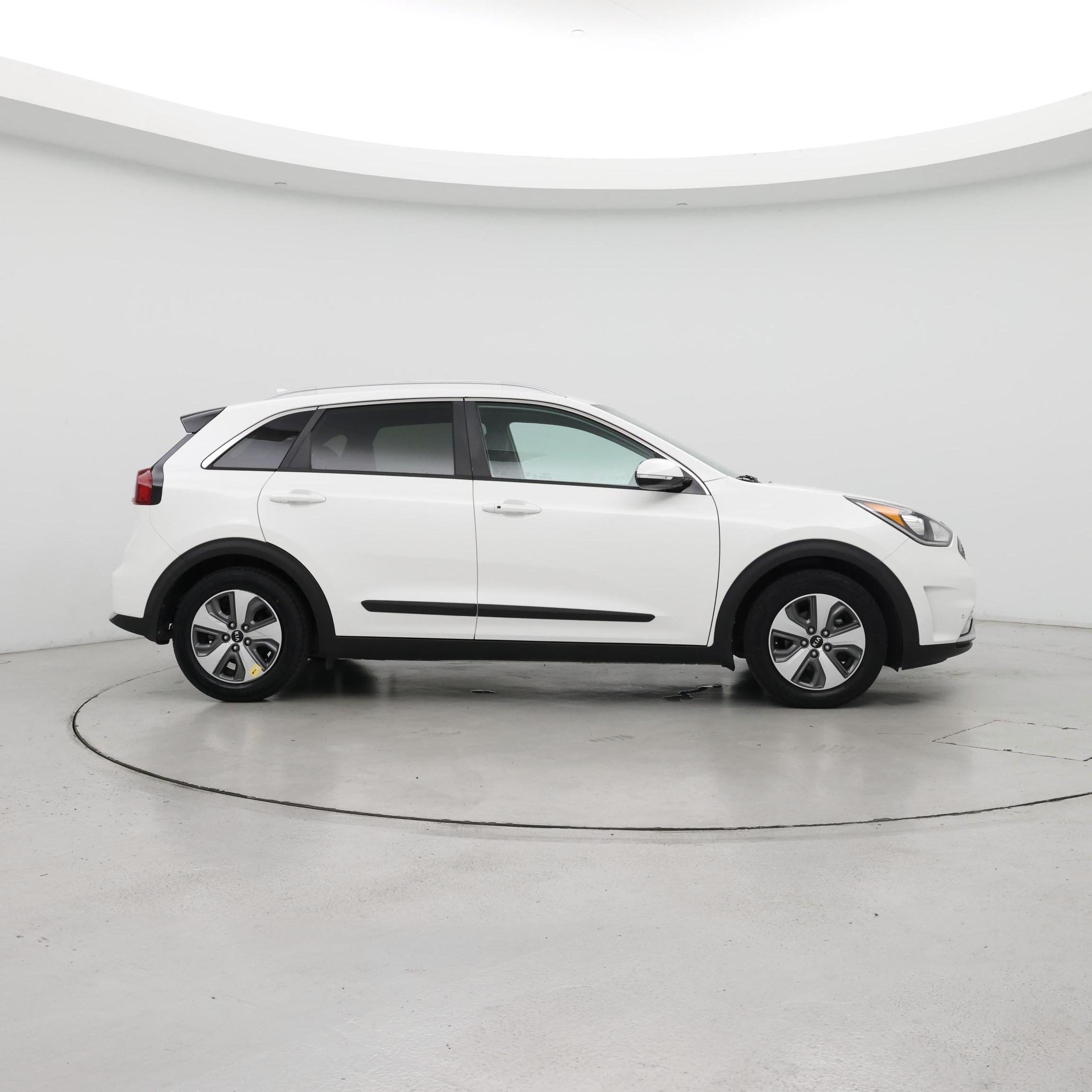 Thumbnail: 2019 Kia Niro - 7
