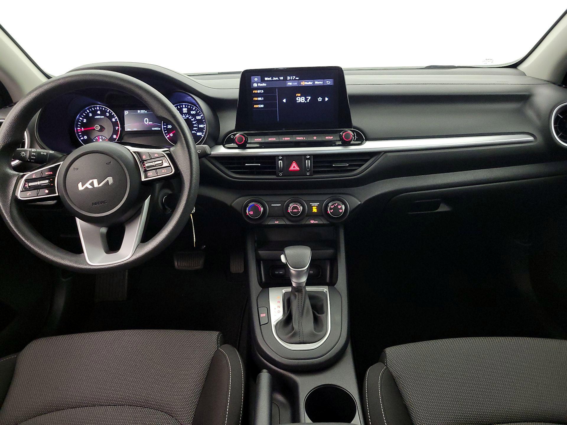 Thumbnail: 2024 Kia Forte - 9