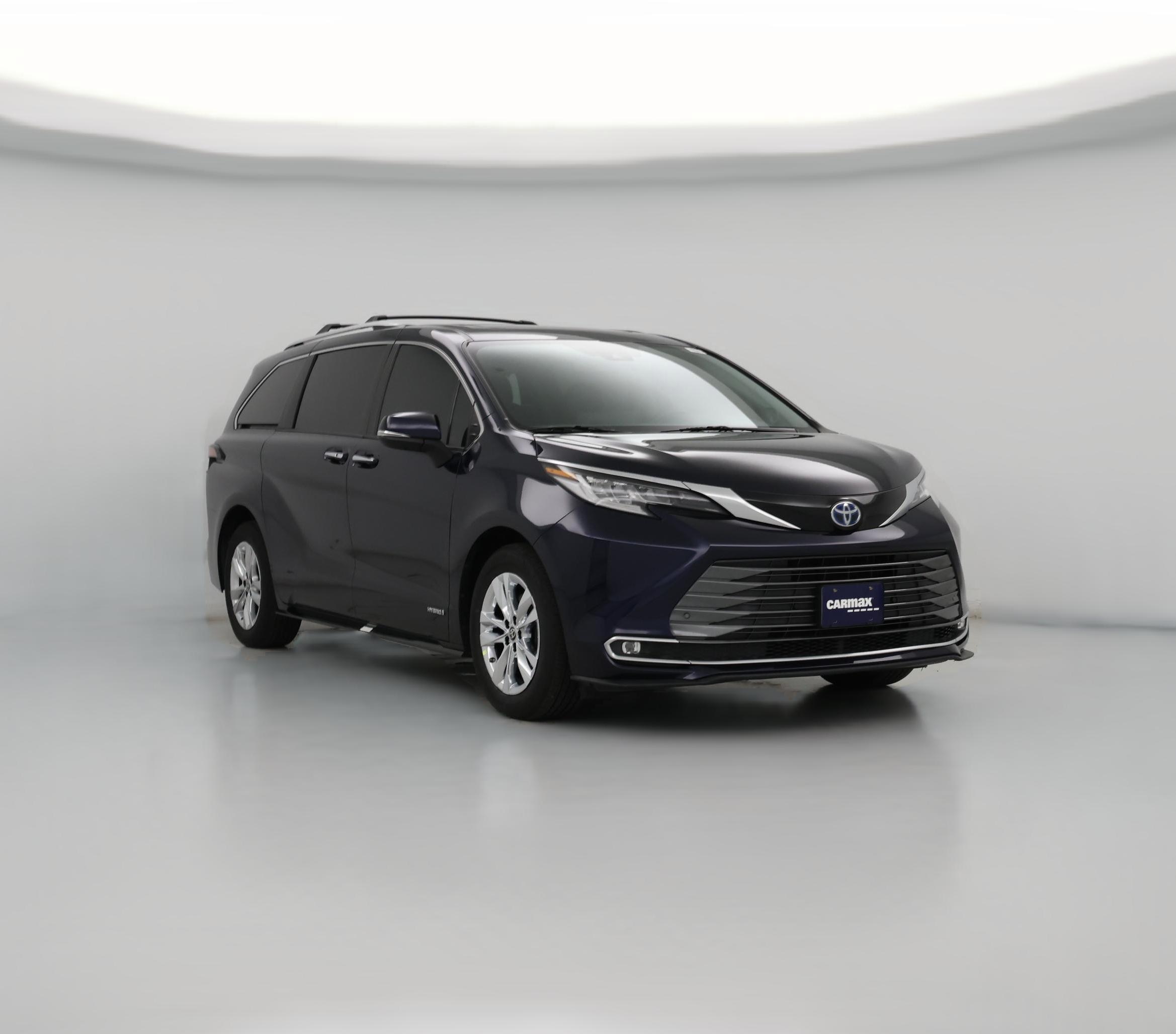 Thumbnail: 2021 Toyota Sienna - 1